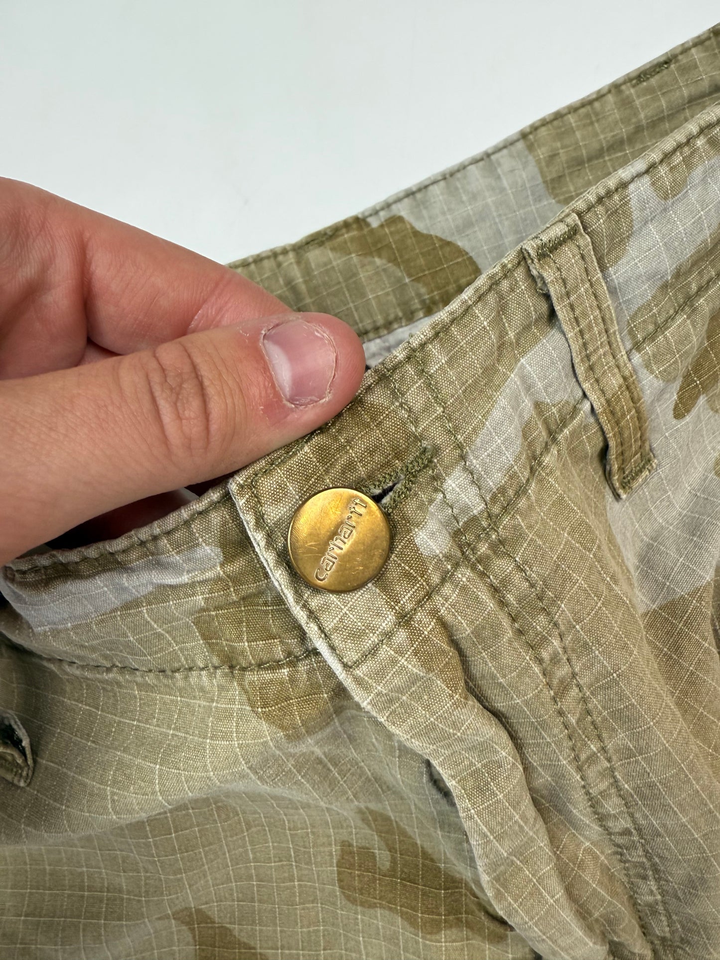 Carhartt aviation ripstop baggy camouflage cargo shorts (W30)