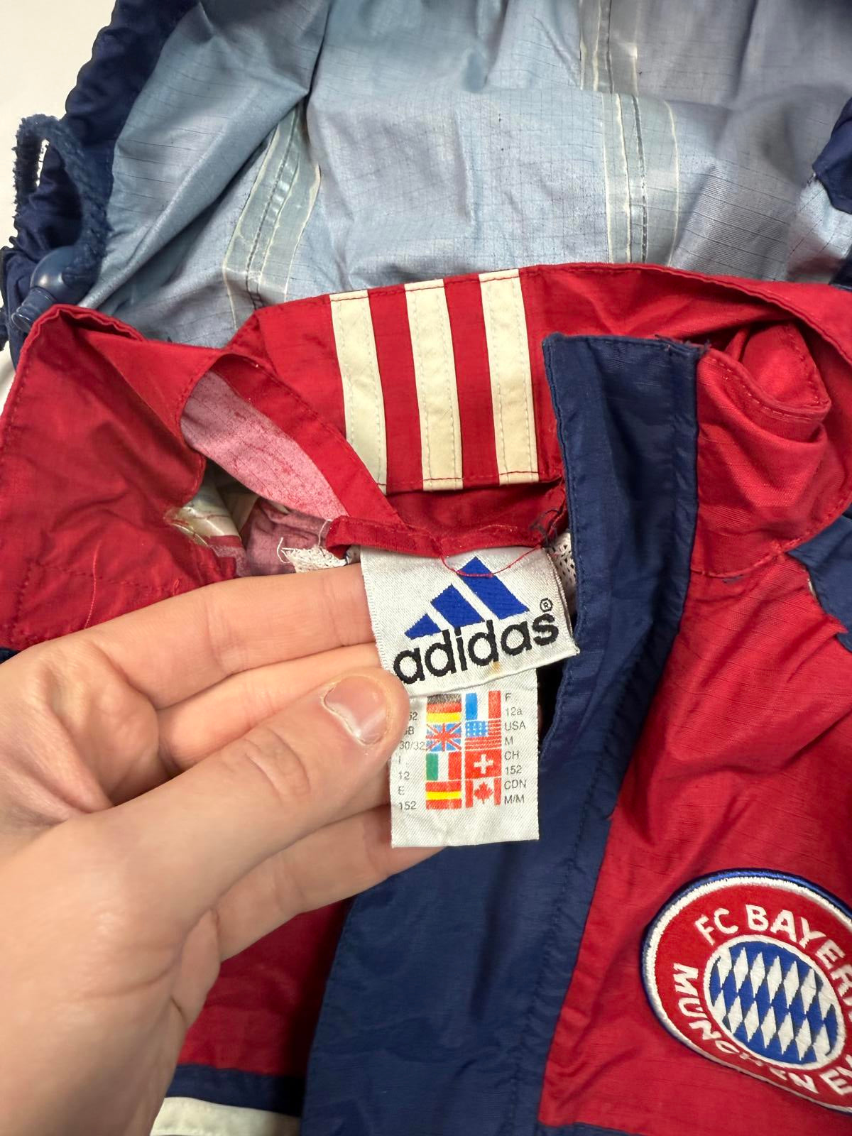 Vintage Bayern Munich 2001/02 Adidas football jacket (YM)