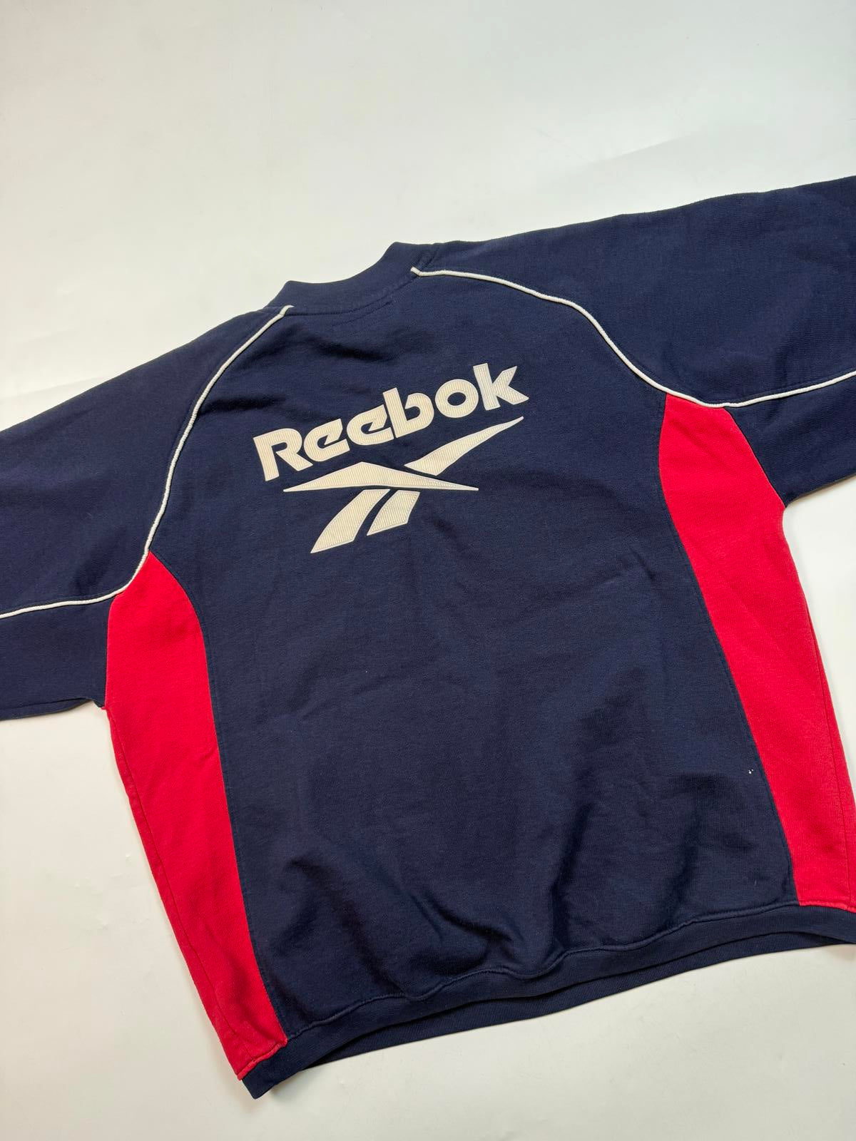 Vintage Liverpool 2000-02 Reebok football sweatshirt (M)