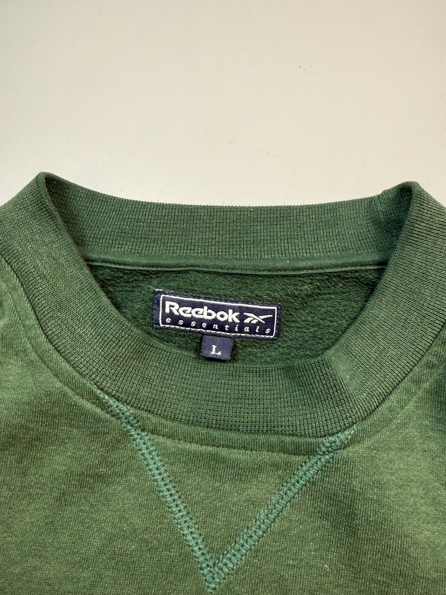 Vintage 90s Reebok small logo sweatshirt (L)