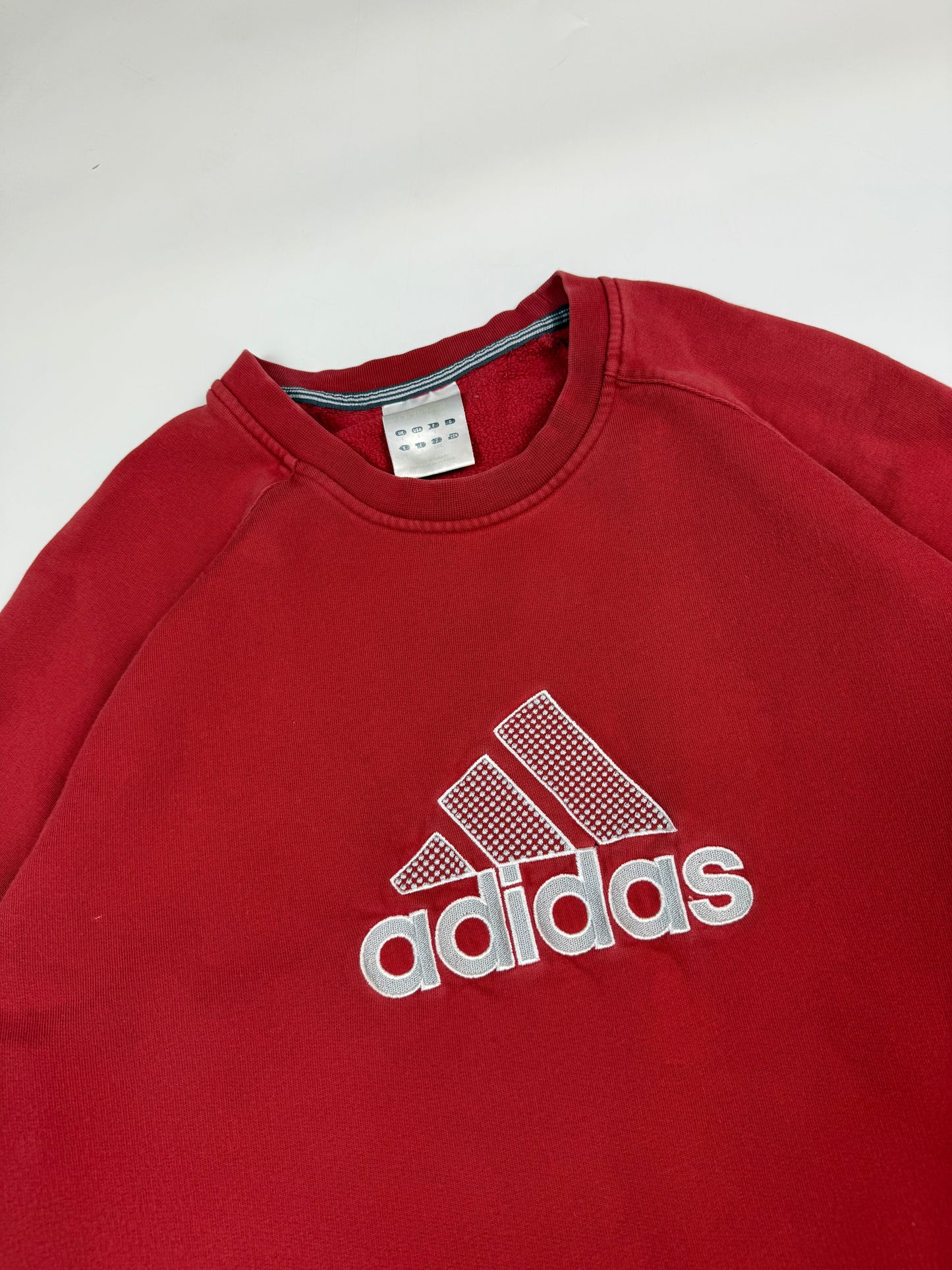 Vintage Adidas centre logo sweatshirt (L)