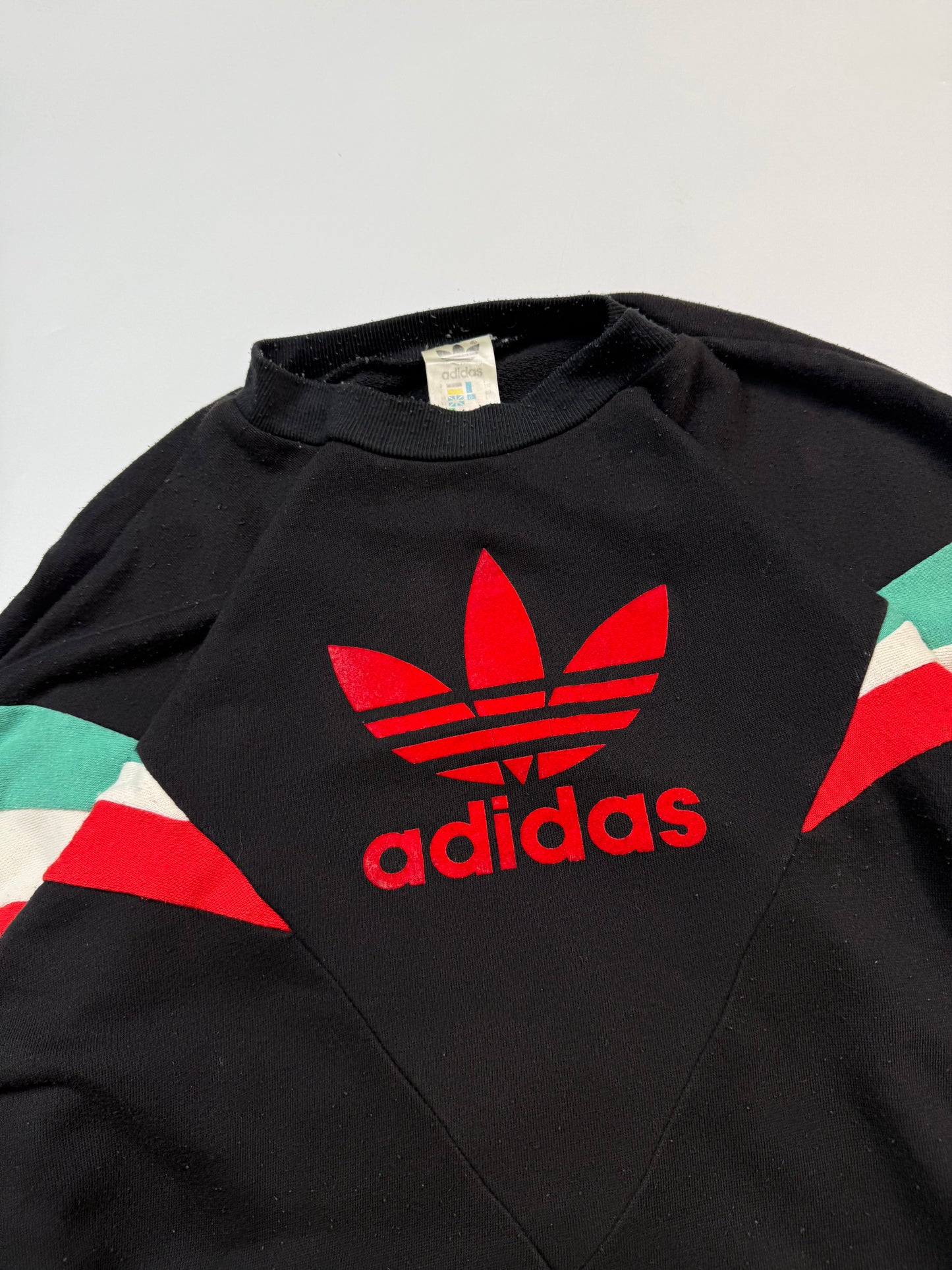 Vintage 90s Adidas originals centre logo sweatshirt (L)