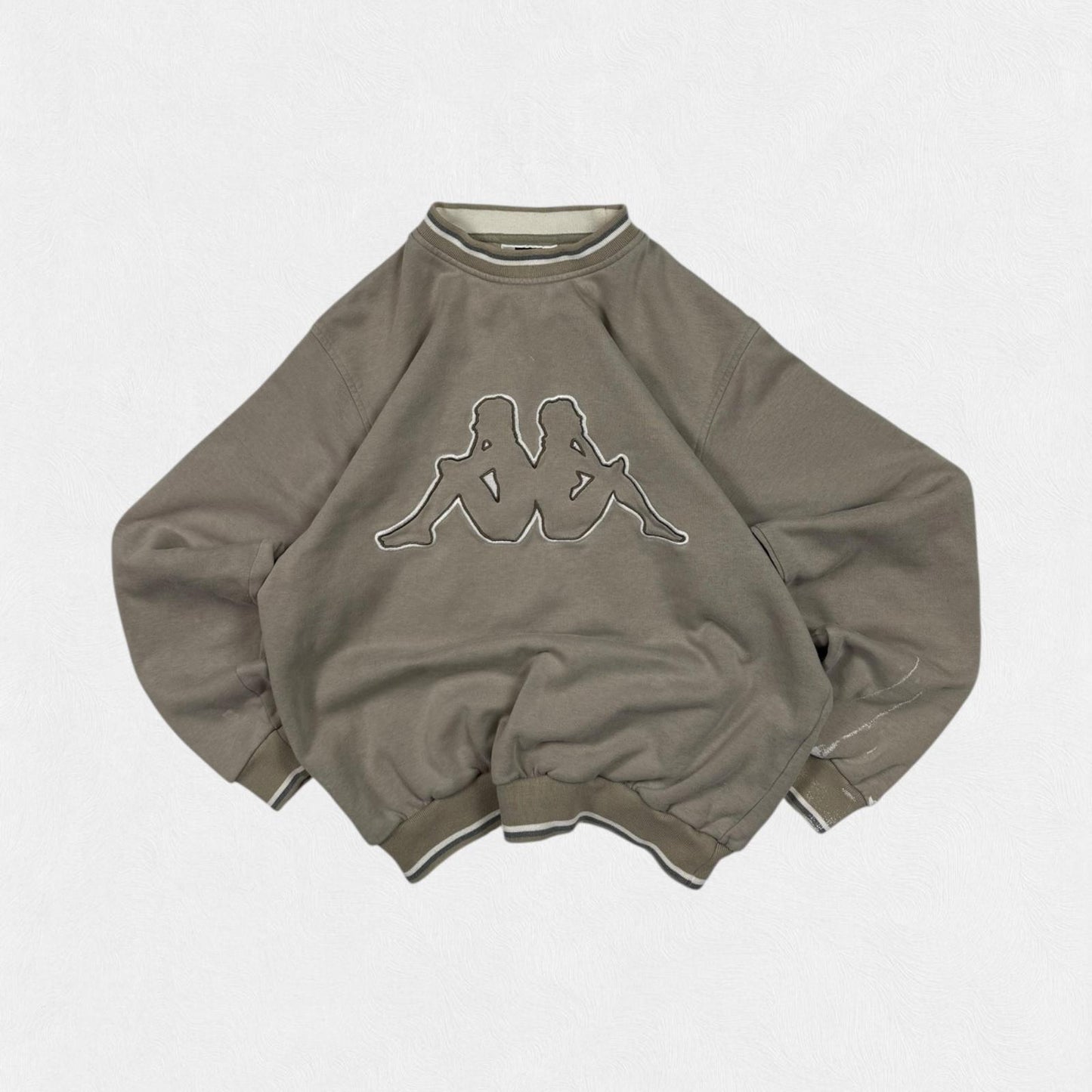 Vintage 90s Kappa centre logo sweatshirt (M)