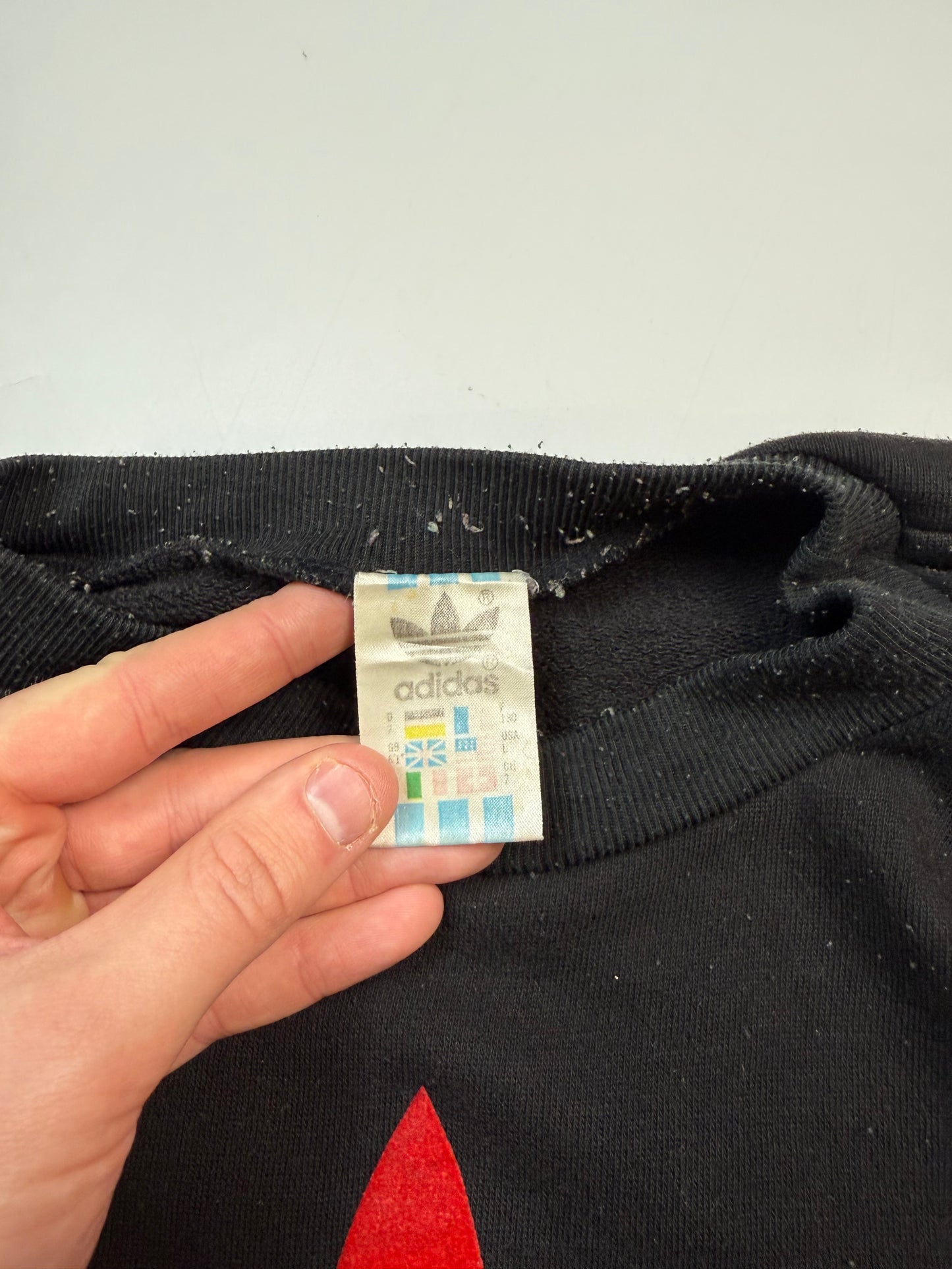 Vintage 90s Adidas originals centre logo sweatshirt (L)