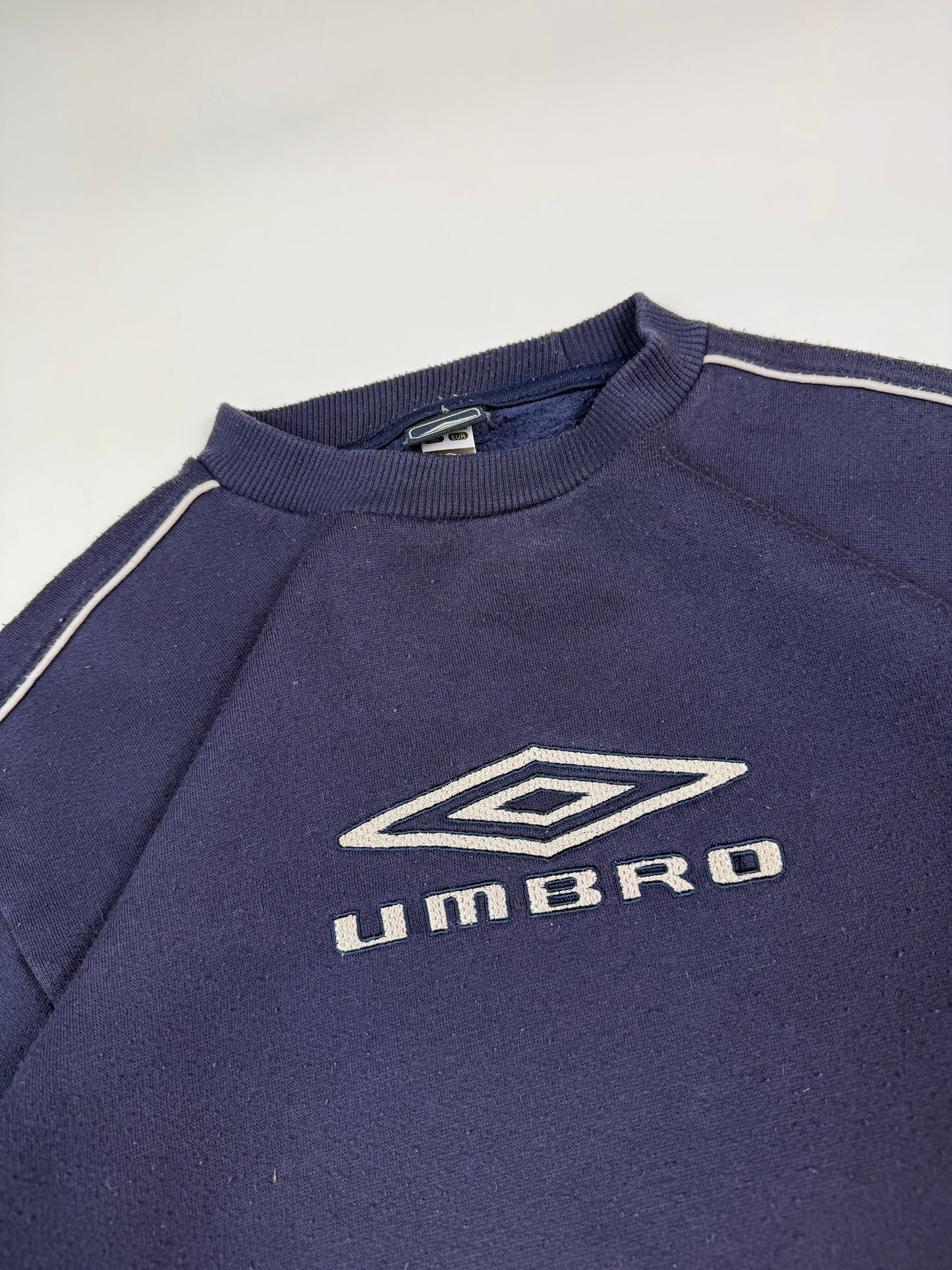 Vintage Umbro centre logo sweatshirt (XS)