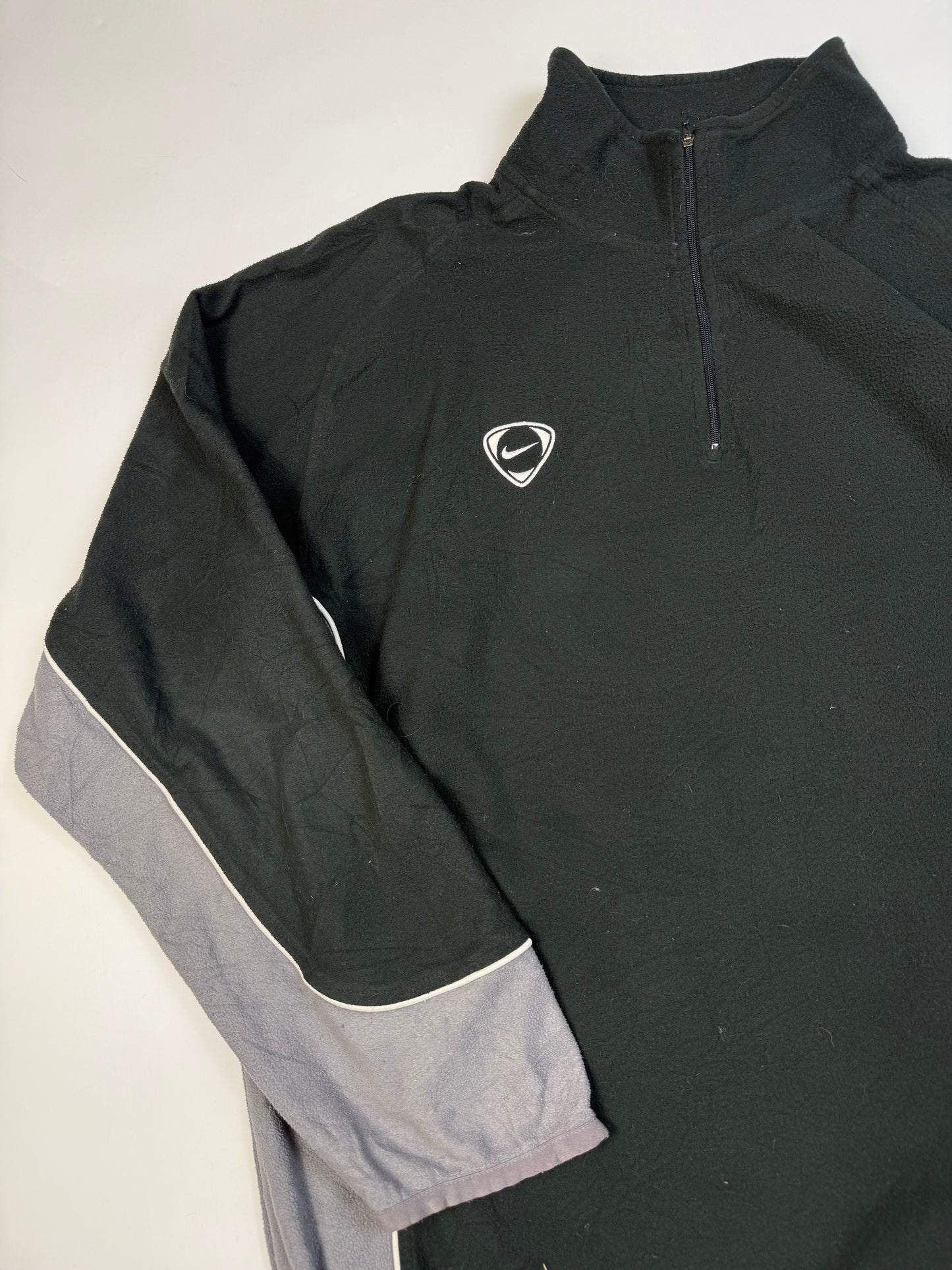 Vintage Nike shield football quarter zip fleece (XL)