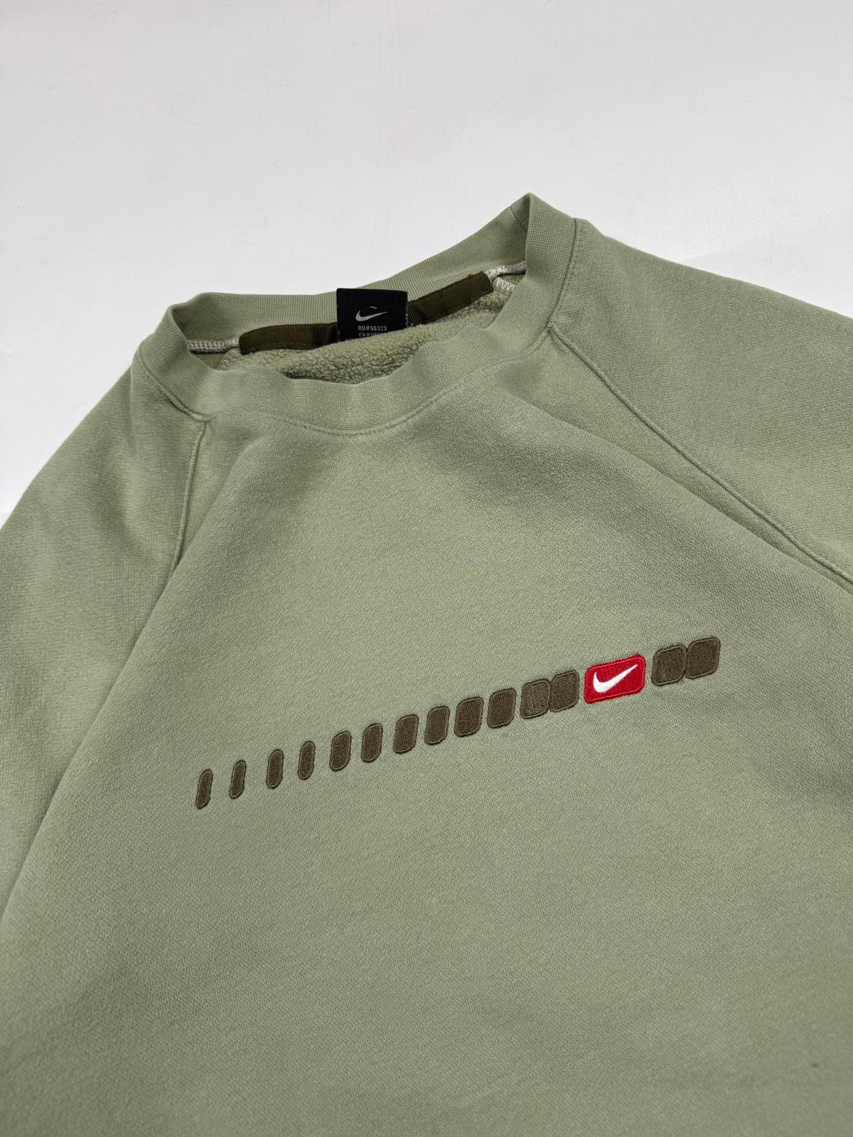 Vintage Nike centre logo sweatshirt (XL)