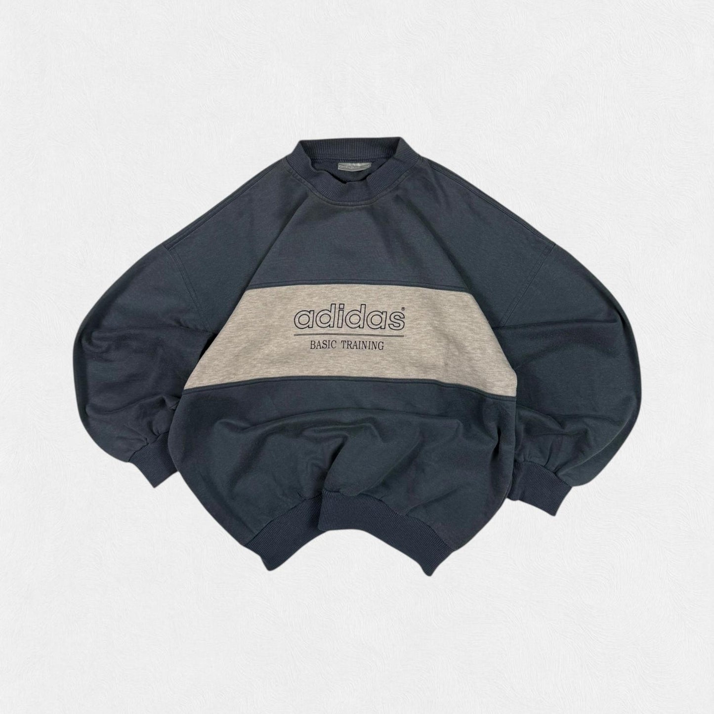 Vintage 90s adidas spell out sweatshirt (L)