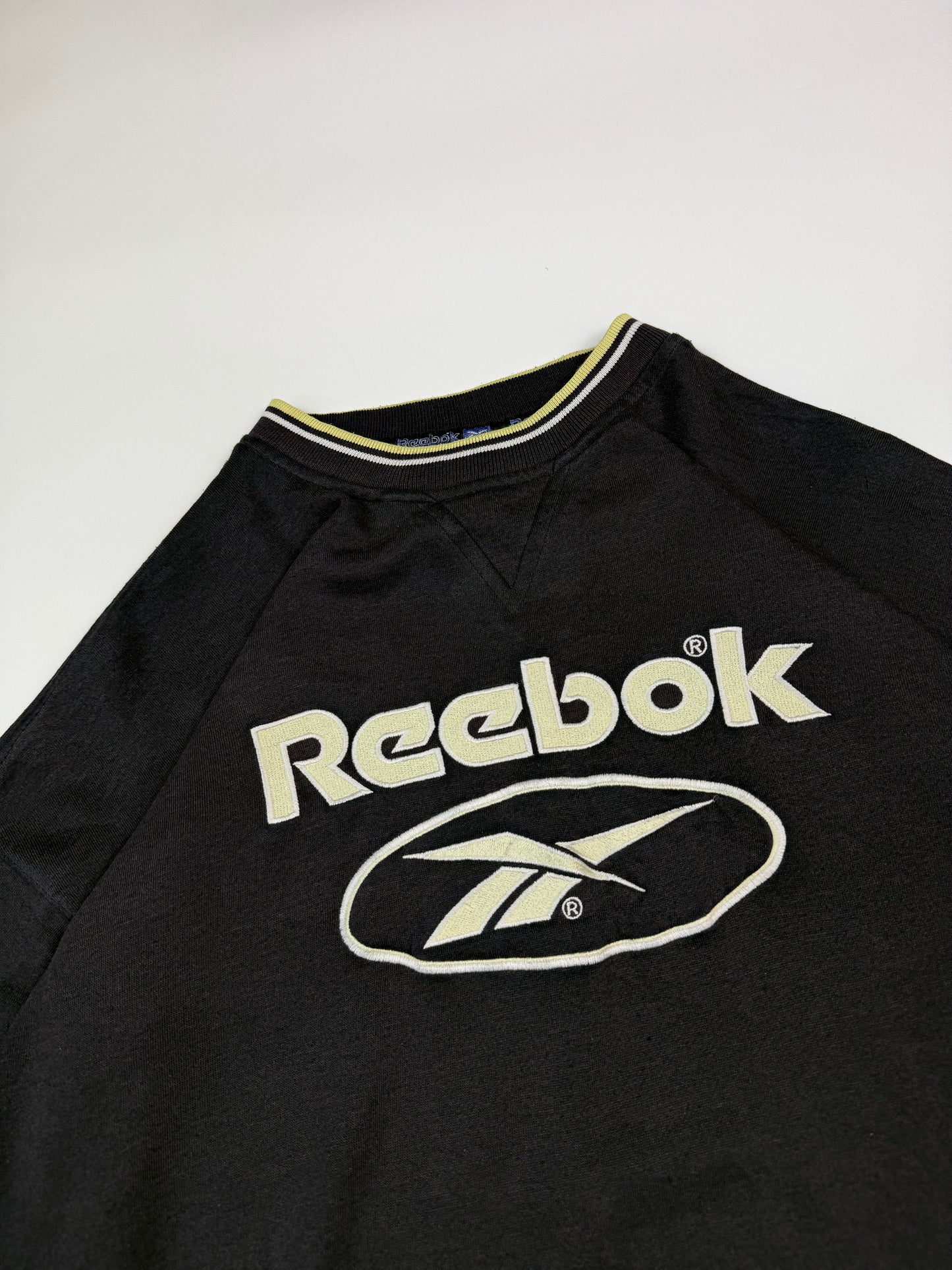 Vintage 90s Reebok centre logo spell out sweatshirt (M)