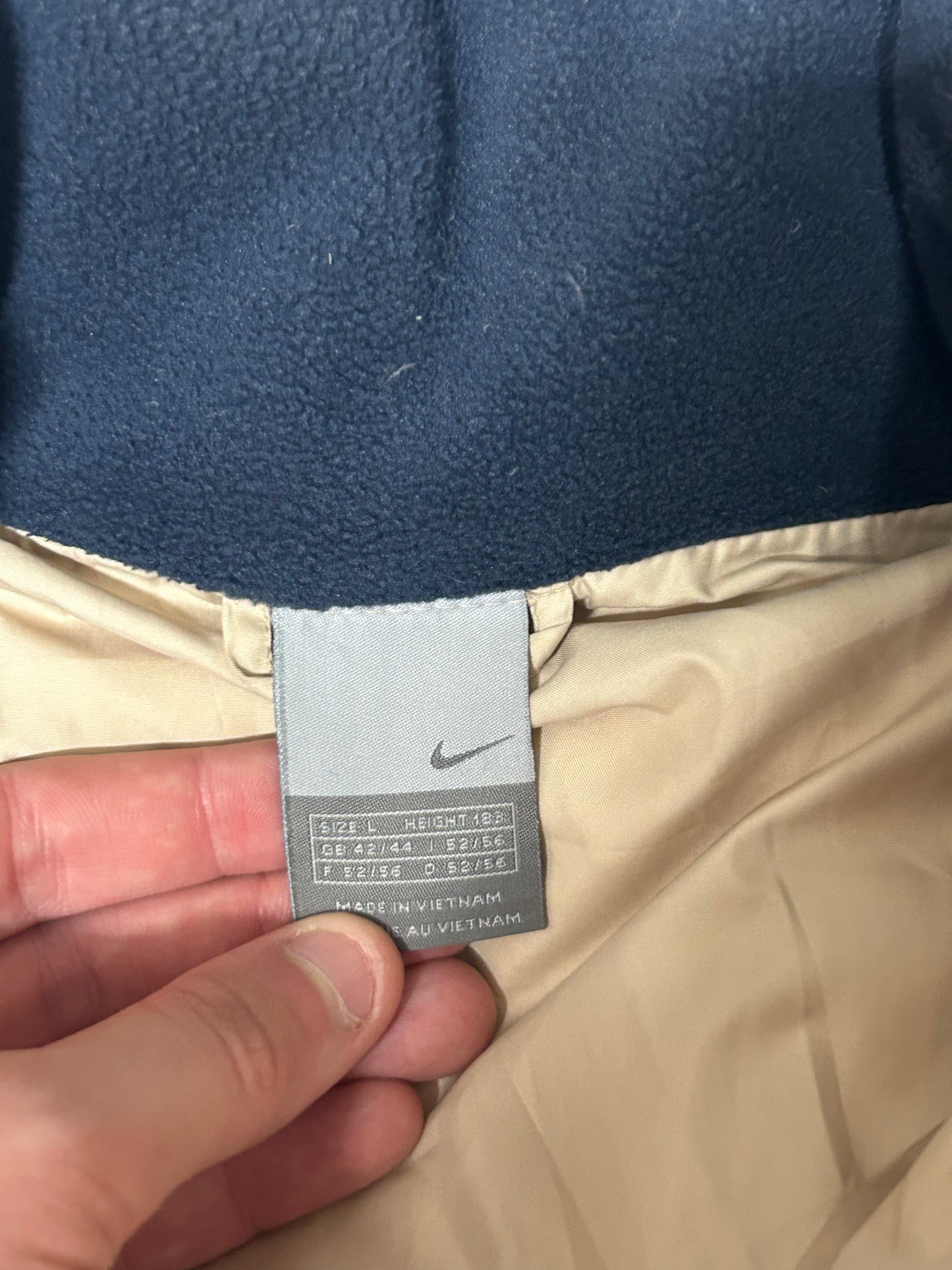 Vintage Nike puffer jacket (L)