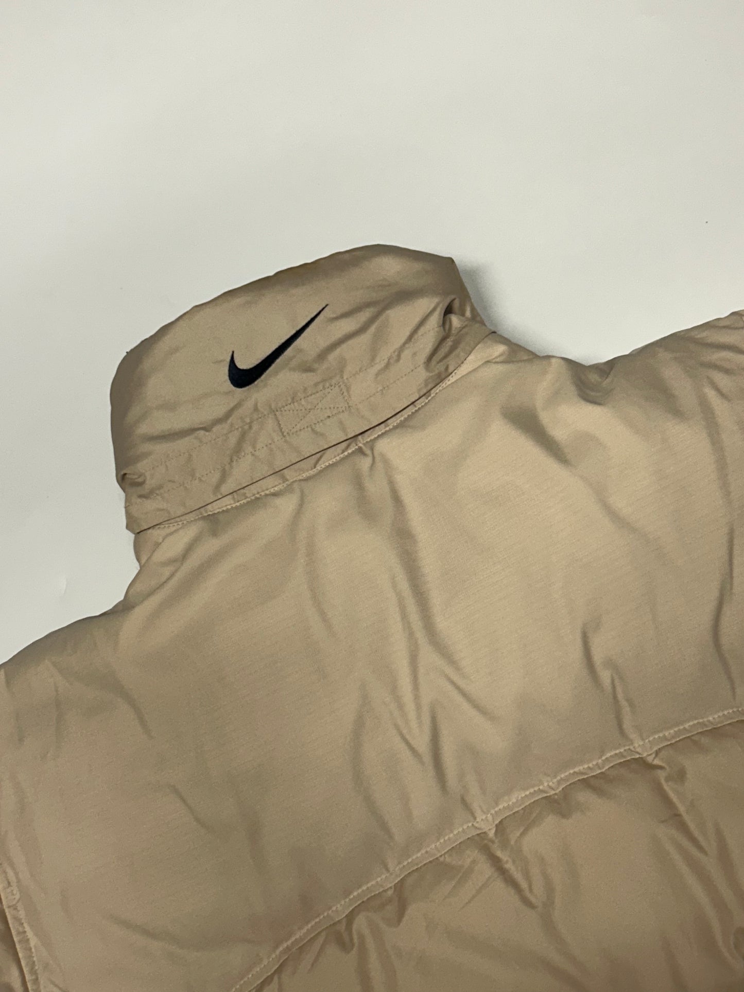 Vintage Nike puffer jacket (L)