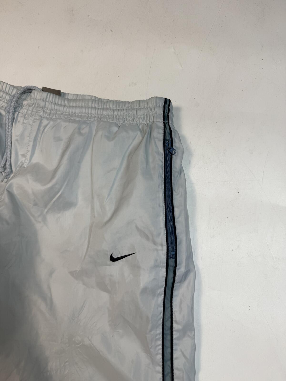 Vintage Y2K Nike side stripe baggy track pants (S)