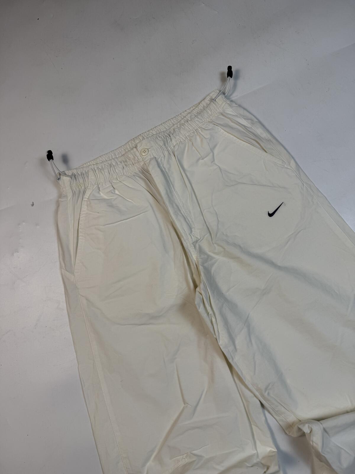 Vintage Y2K Nike baggy track pants (L)