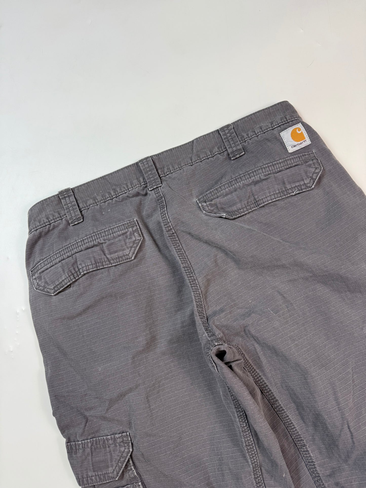 Carhartt baggy cargo pants (W34)