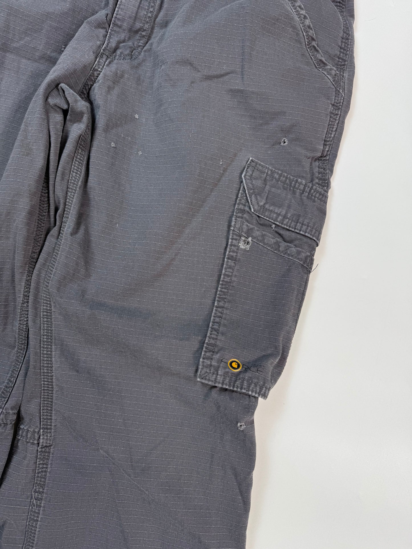 Carhartt baggy cargo pants (W34)