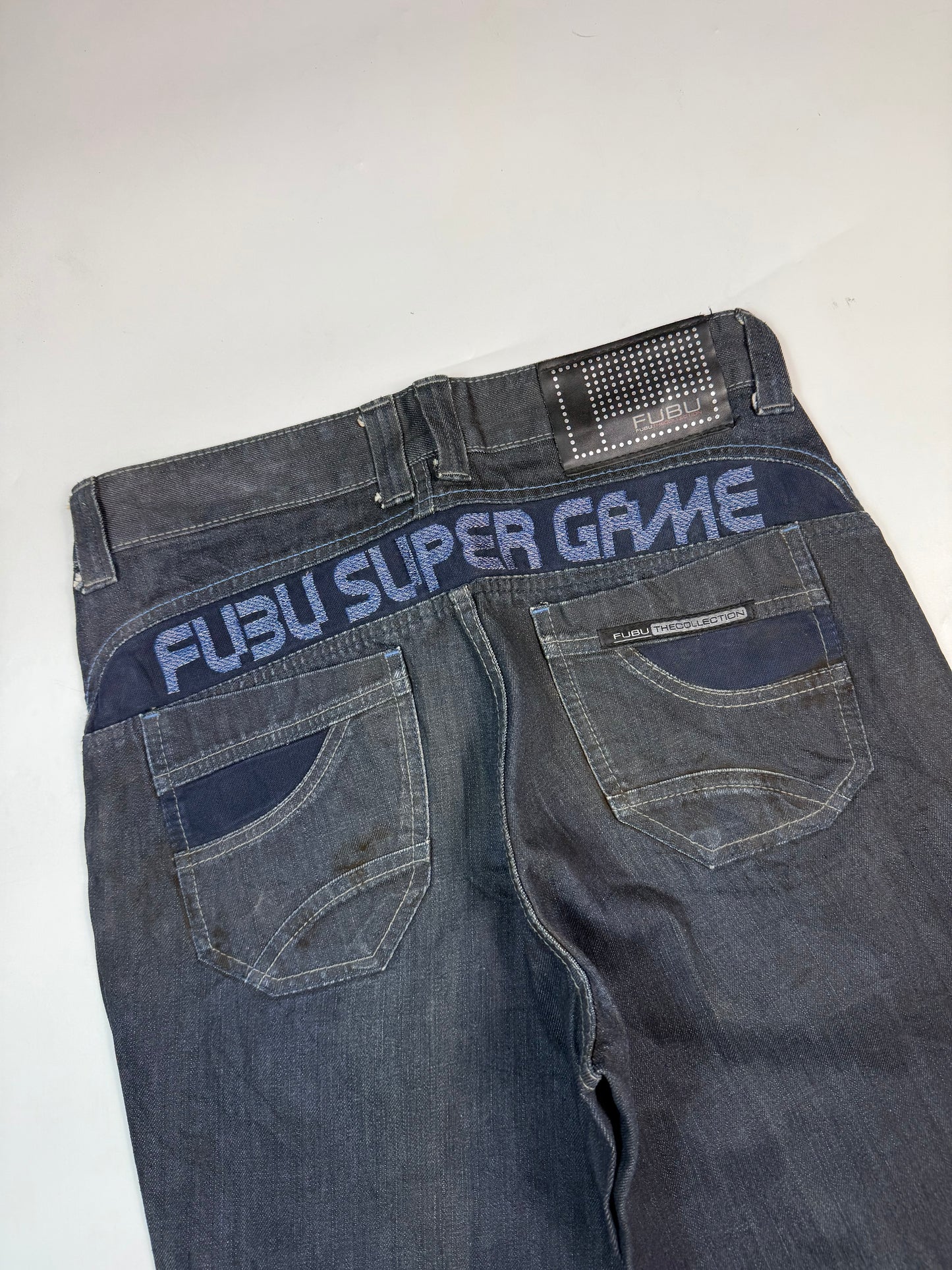 Vintage Fubu baggy hip hop jeans (W30)