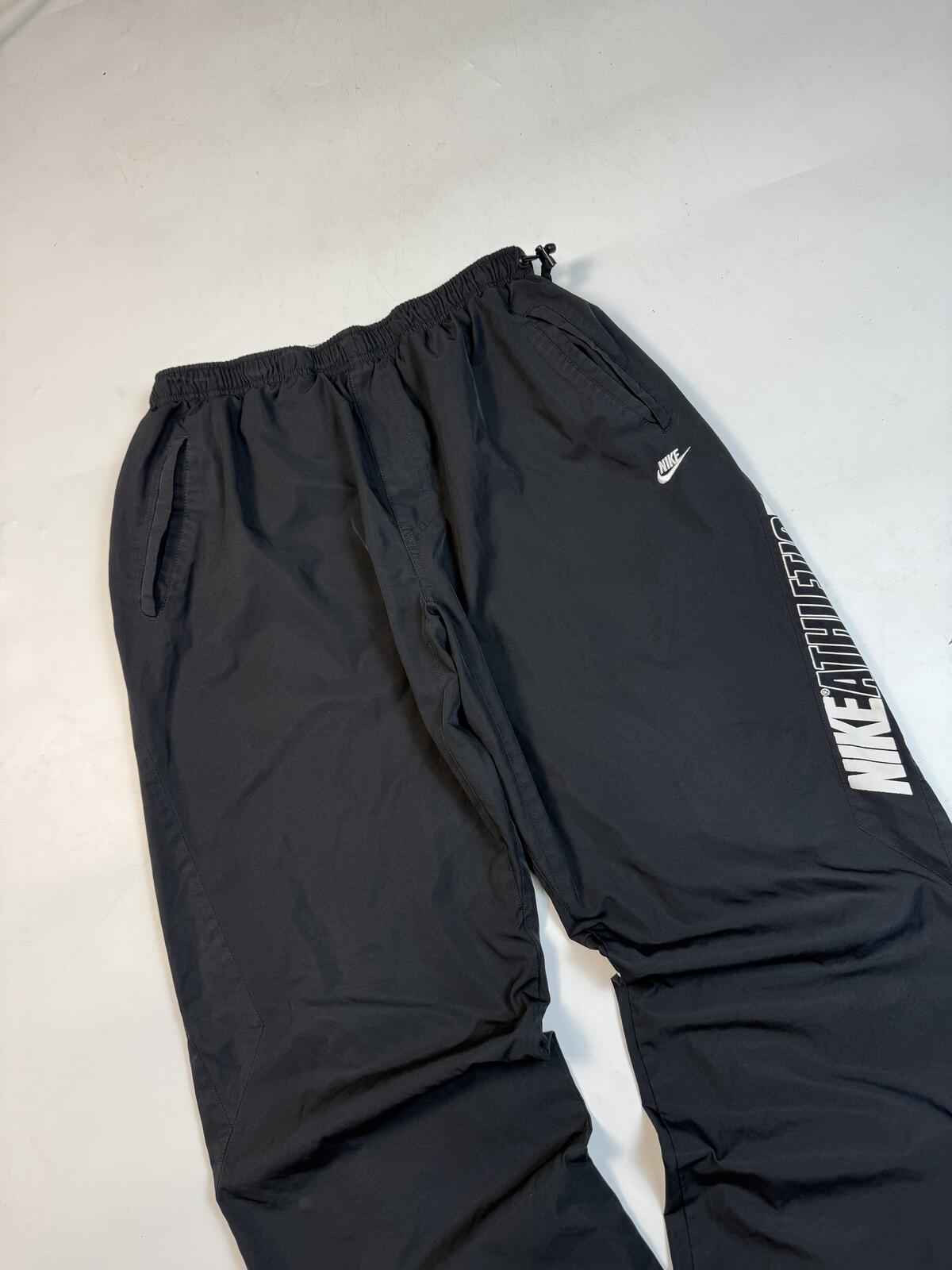 Vintage Y2K Nike athletic baggy track pants (L)