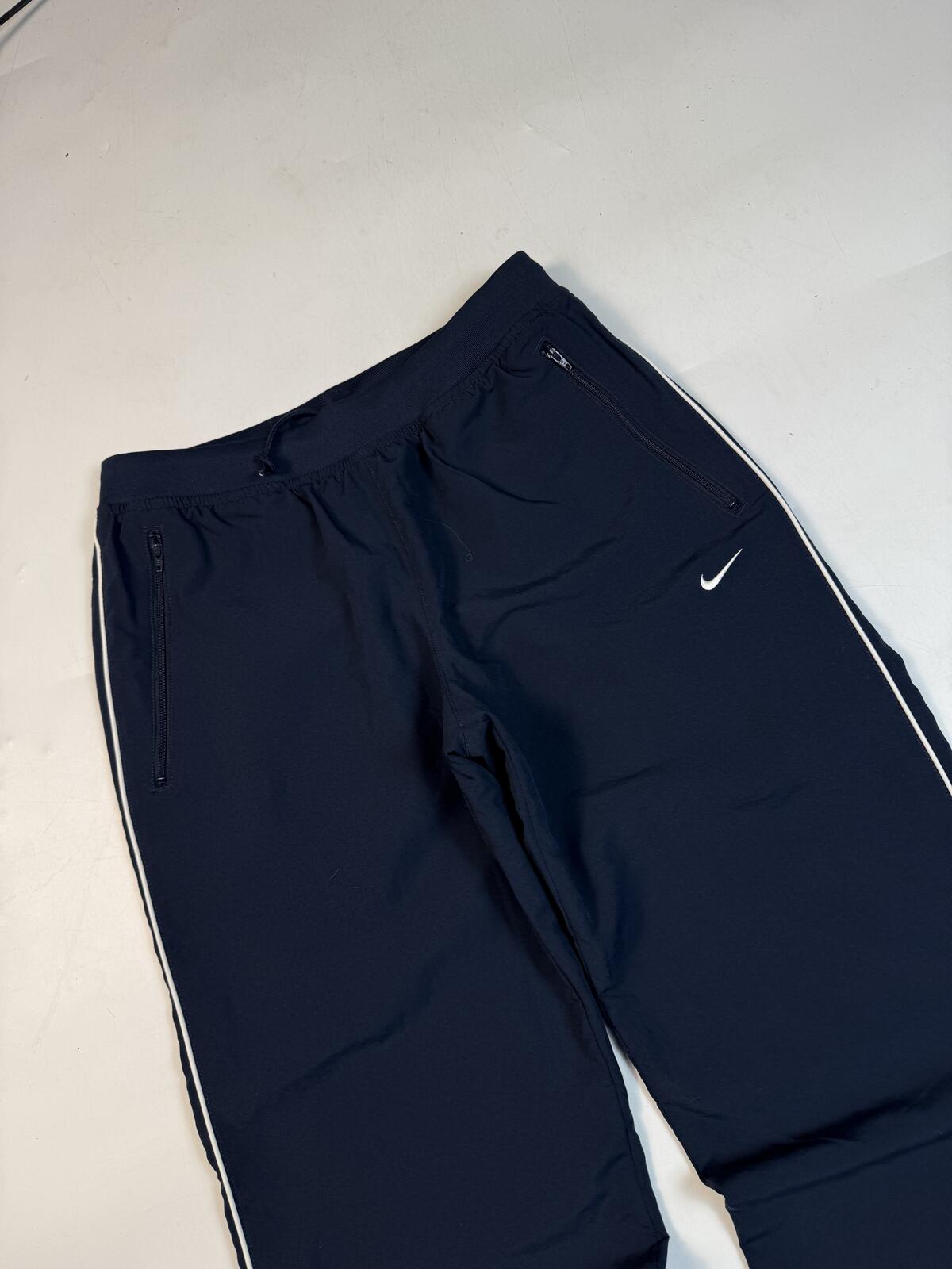 Vintage Y2K Nike baggy track pants (S)