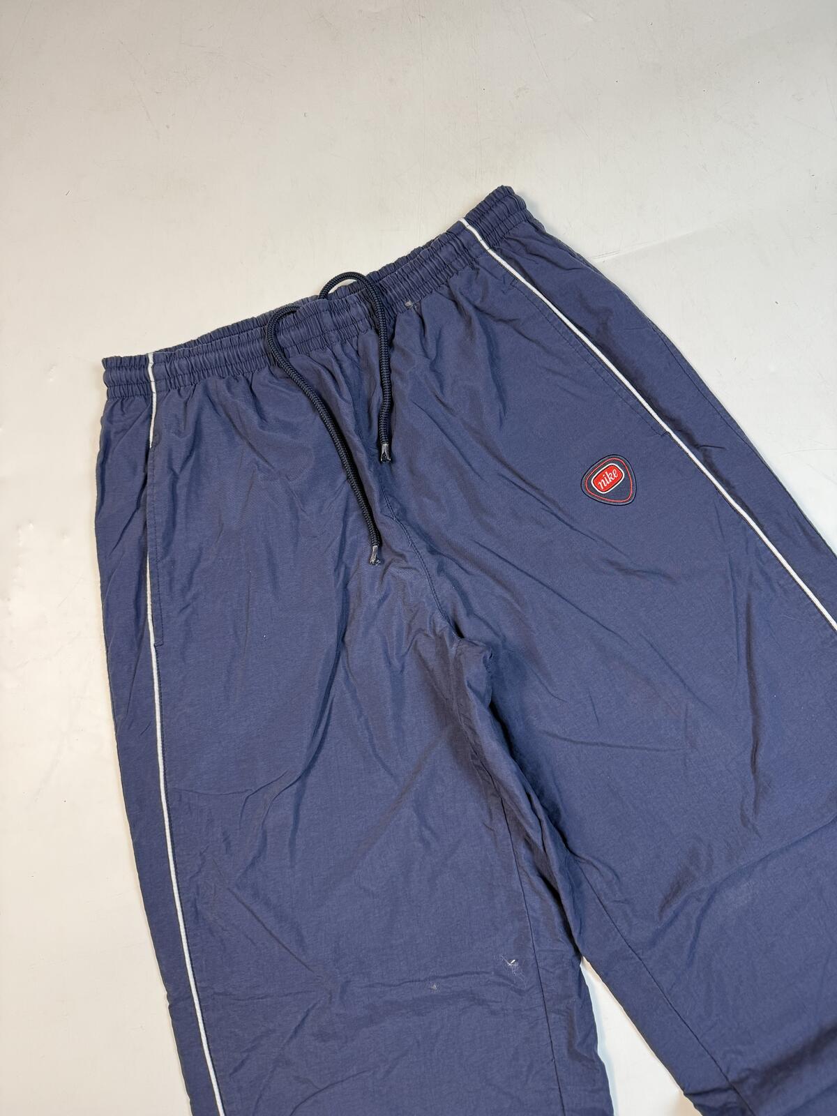Vintage Y2K Nike baggy track pants (M)