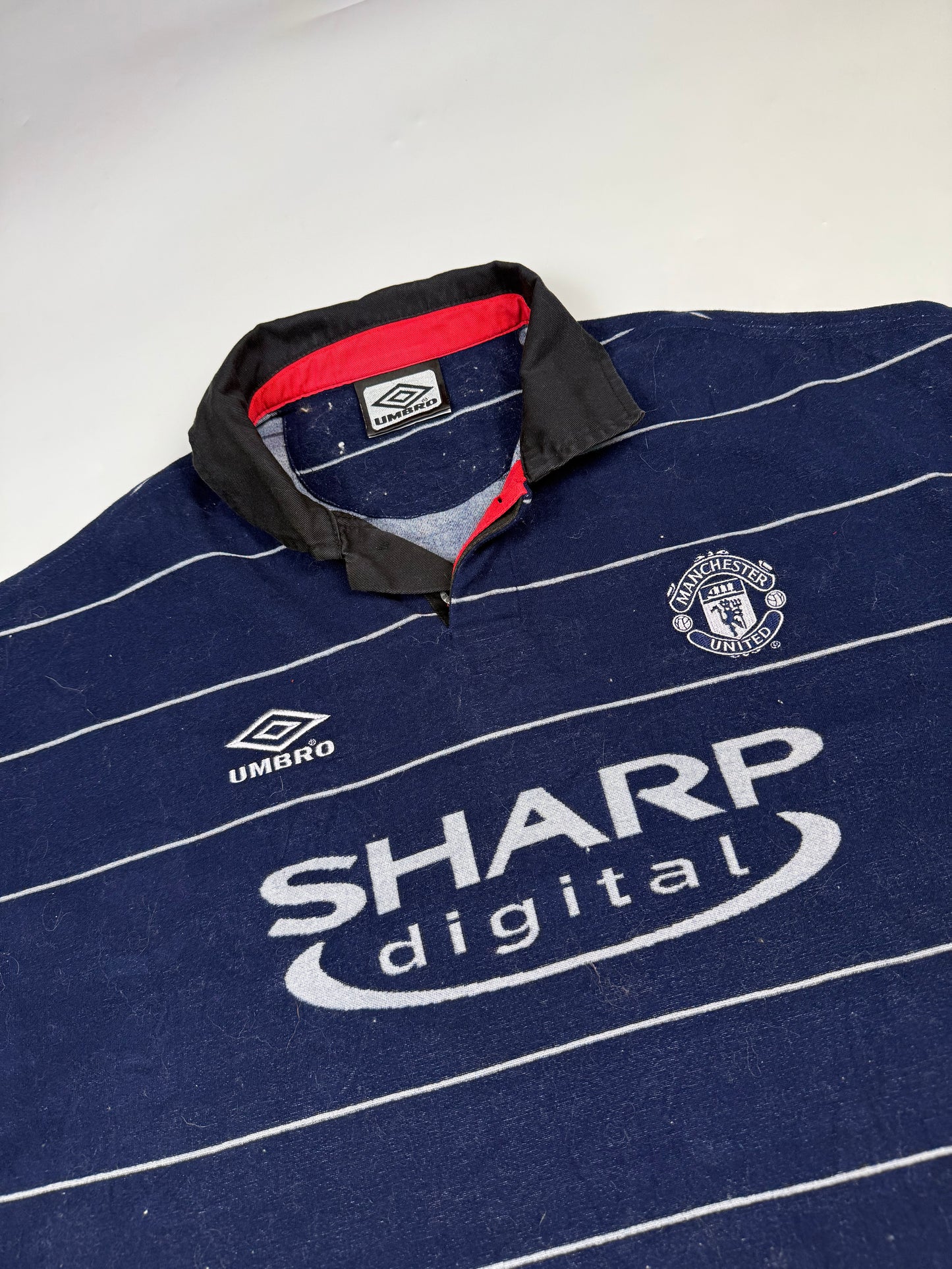 Vintage Manchester United 1999/00 Umbro away football shirt (XL)