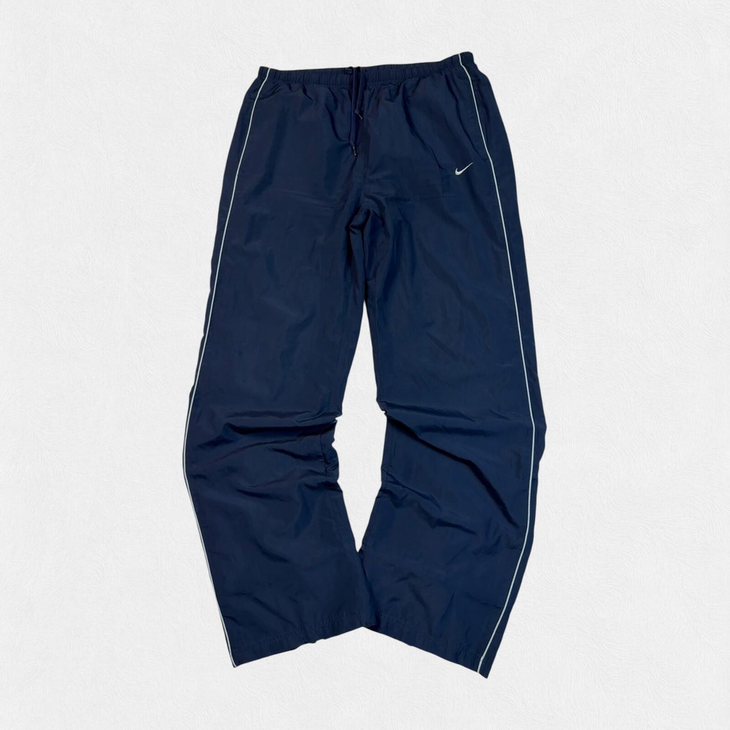 Vintage Y2K Nike baggy track pants (L)