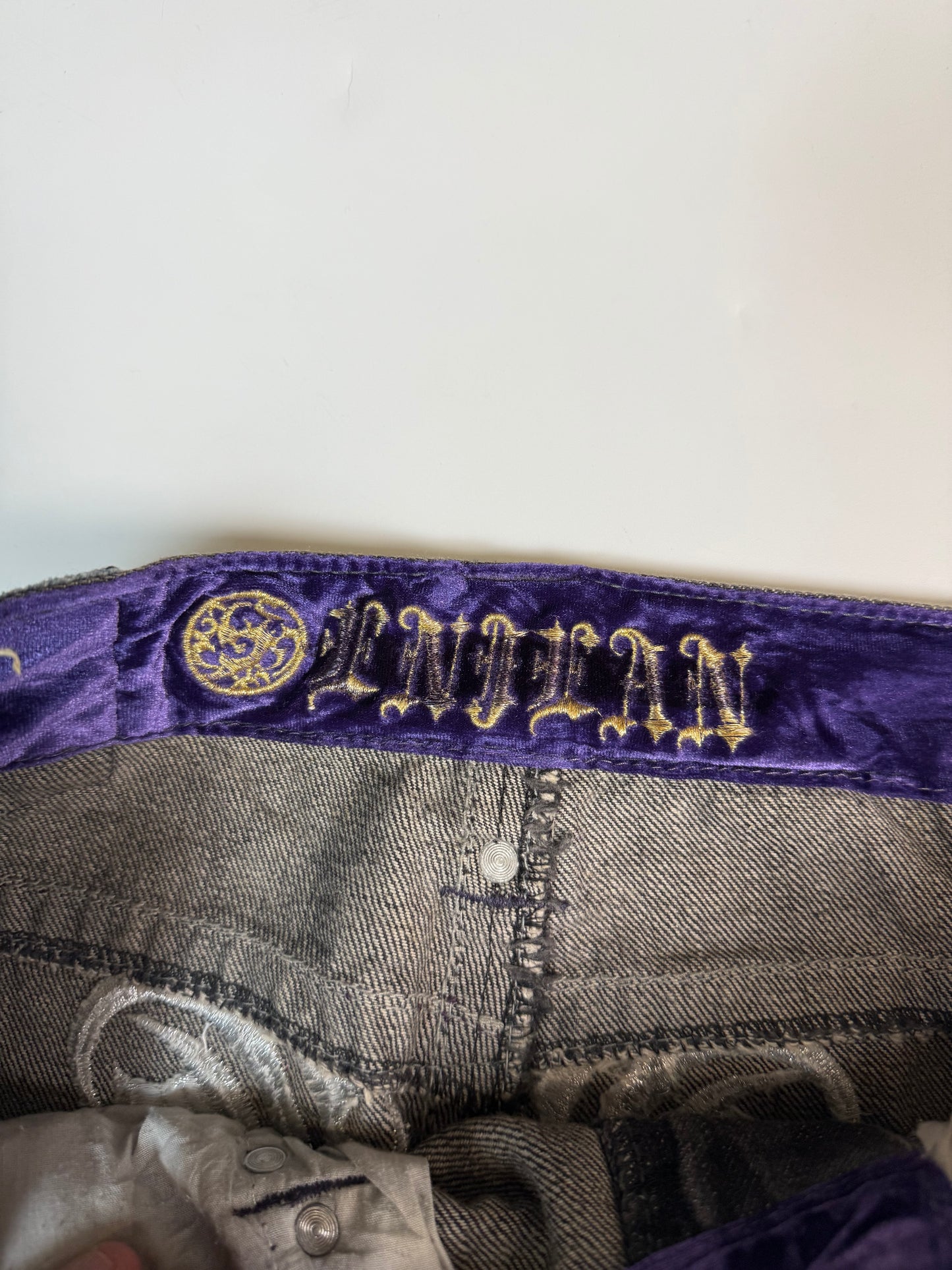 Vintage Y2K baggy hip hop jeans (W34)