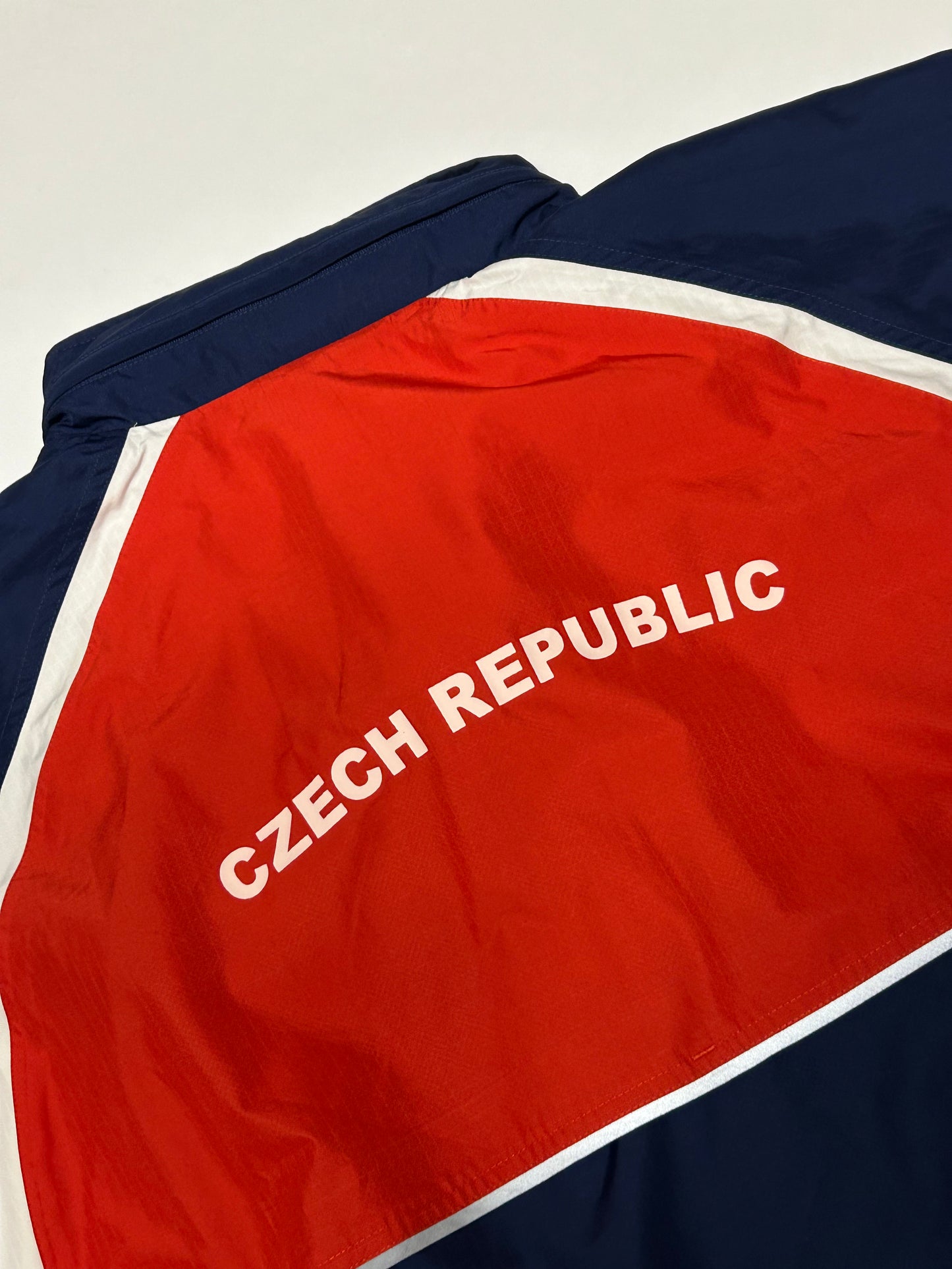 Vintage Czech Republic 2000 Olympics jacket (XL)