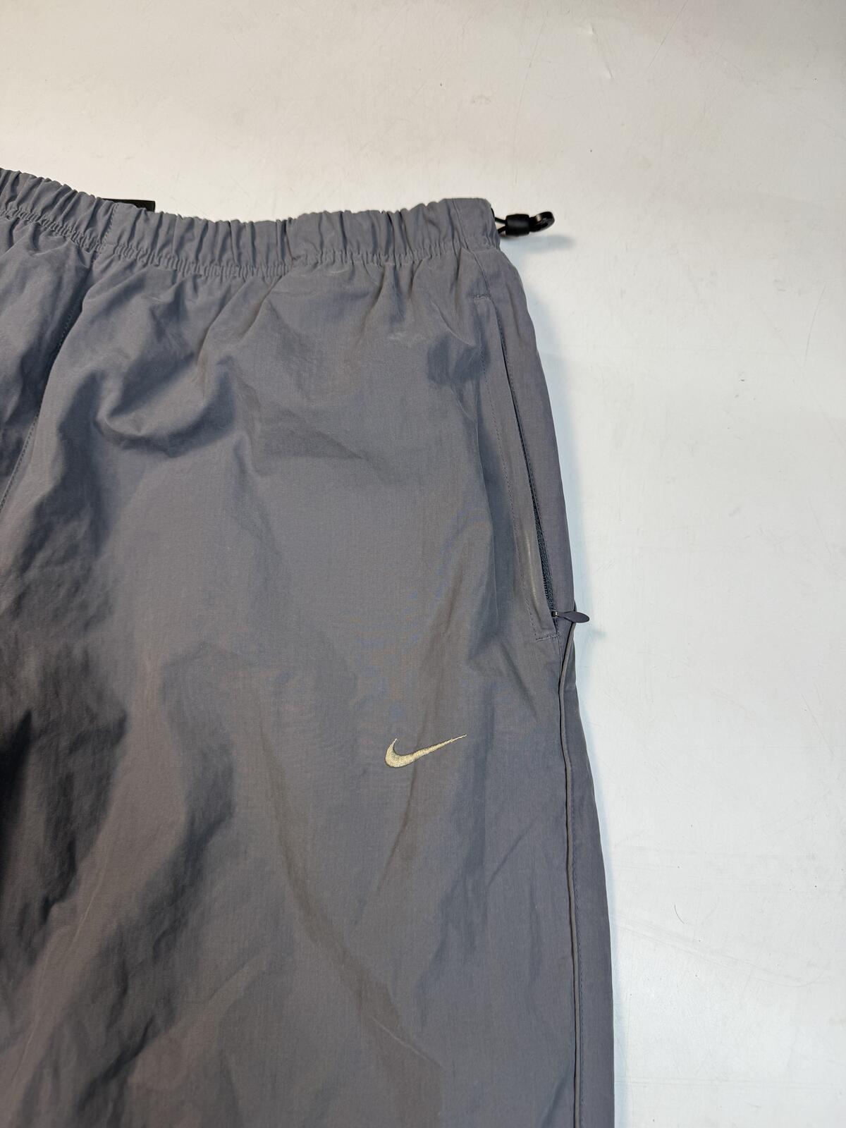 Vintage Y2K Nike baggy track pants (XL)