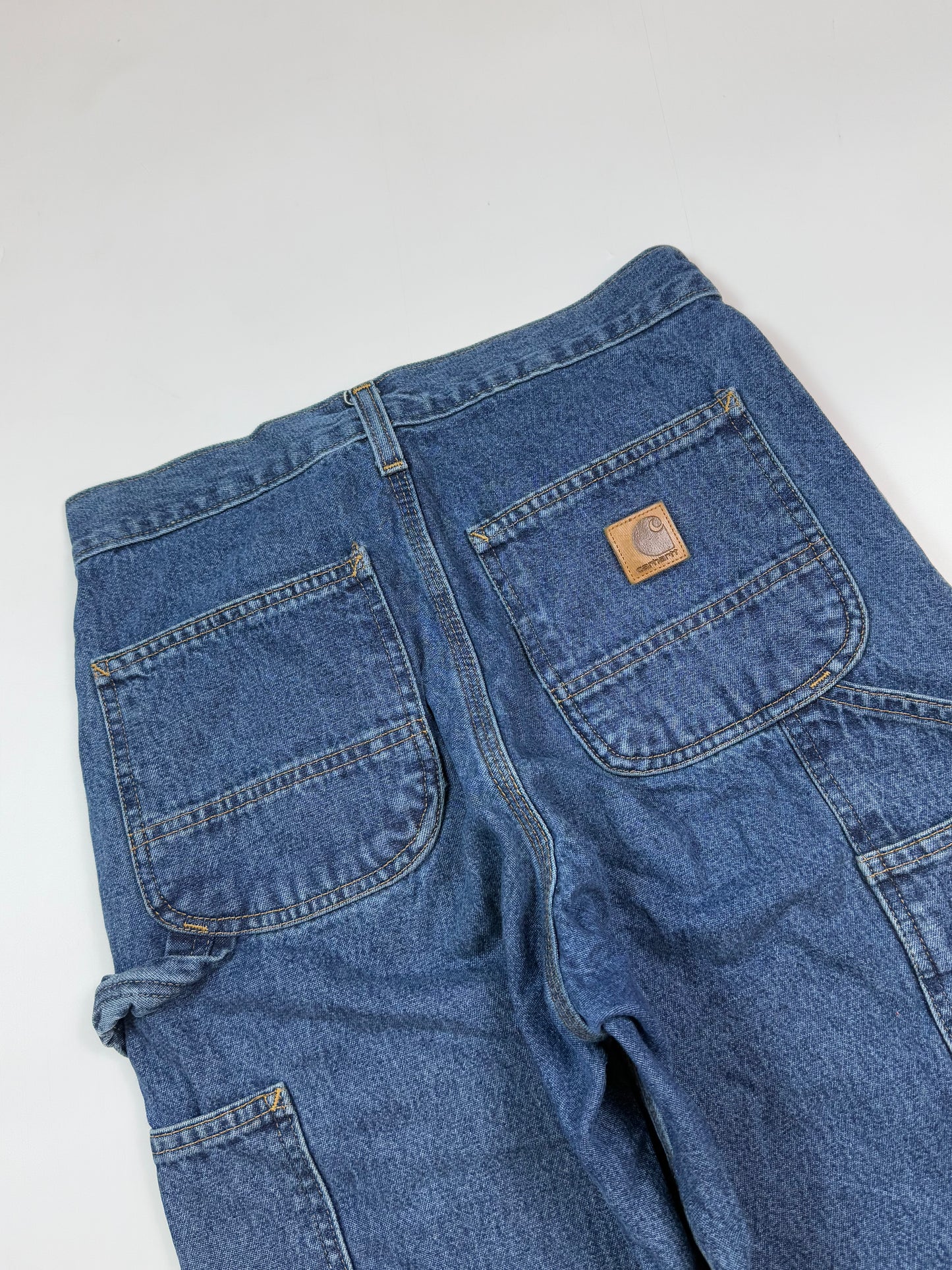 Carhartt baggy carpenter jeans (W28)