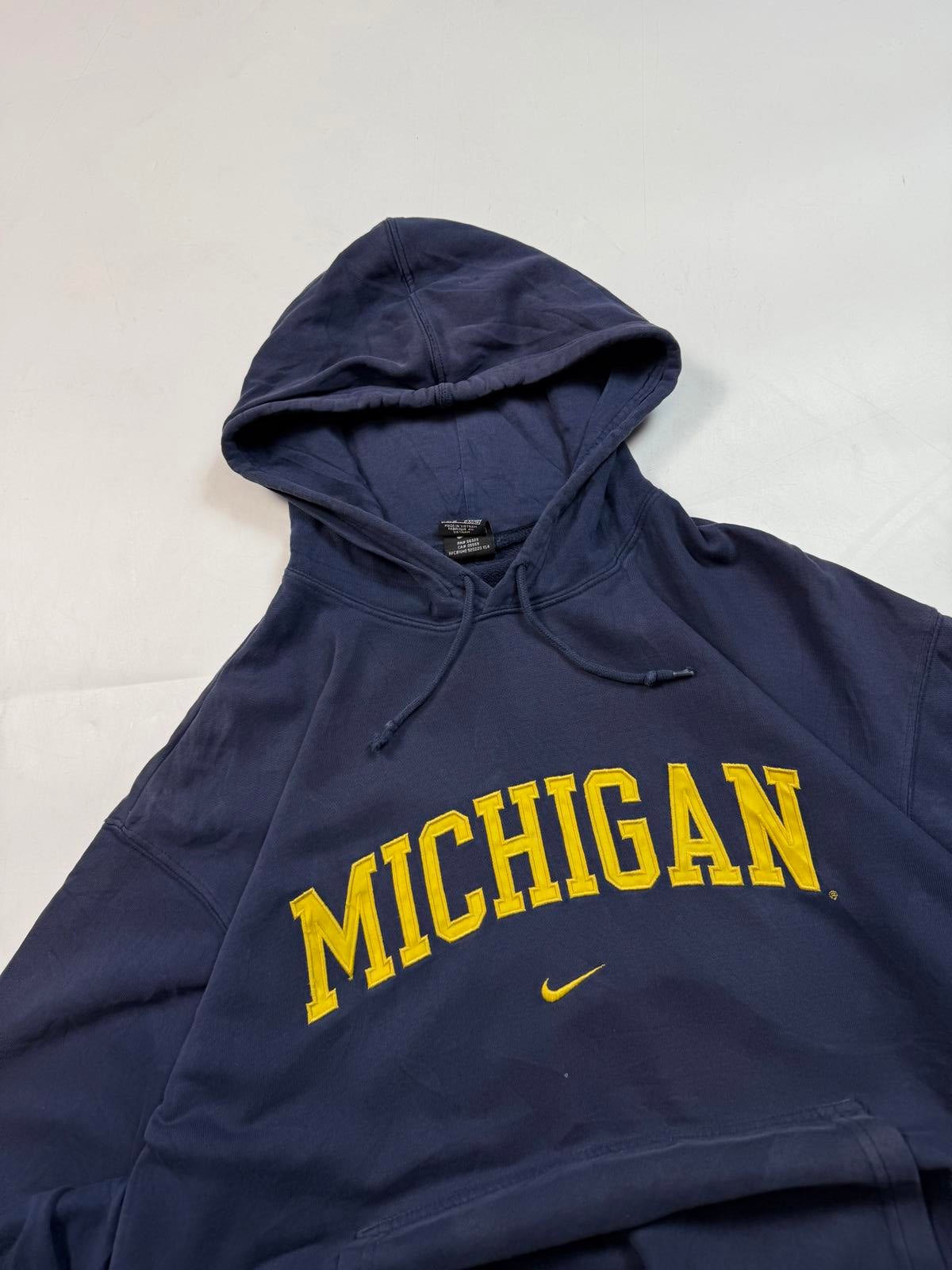 Vintage 90s Nike Michigan centre swoosh hoodie (L)