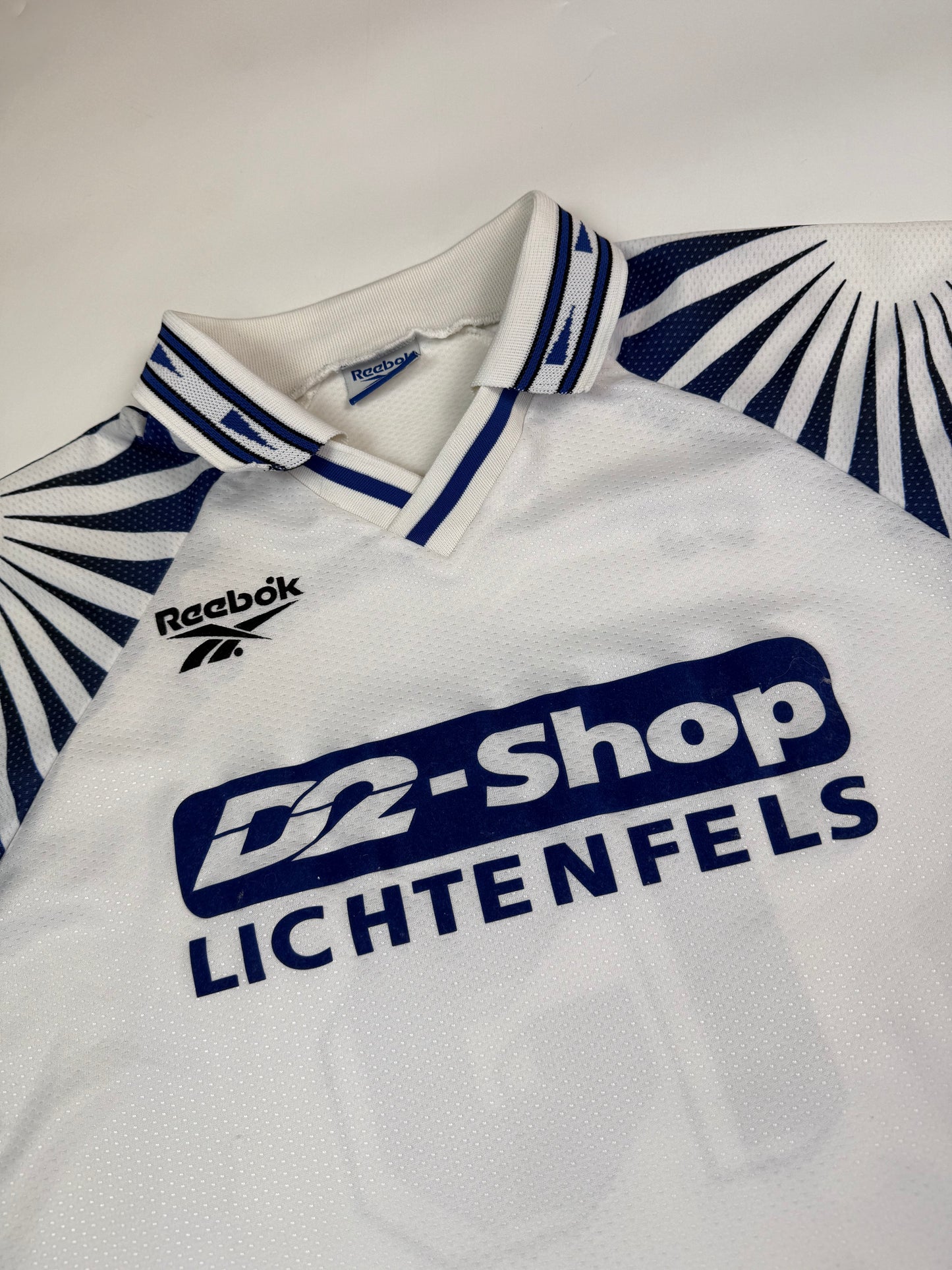 Vintage Reebok german 2000s football shirt (XL)