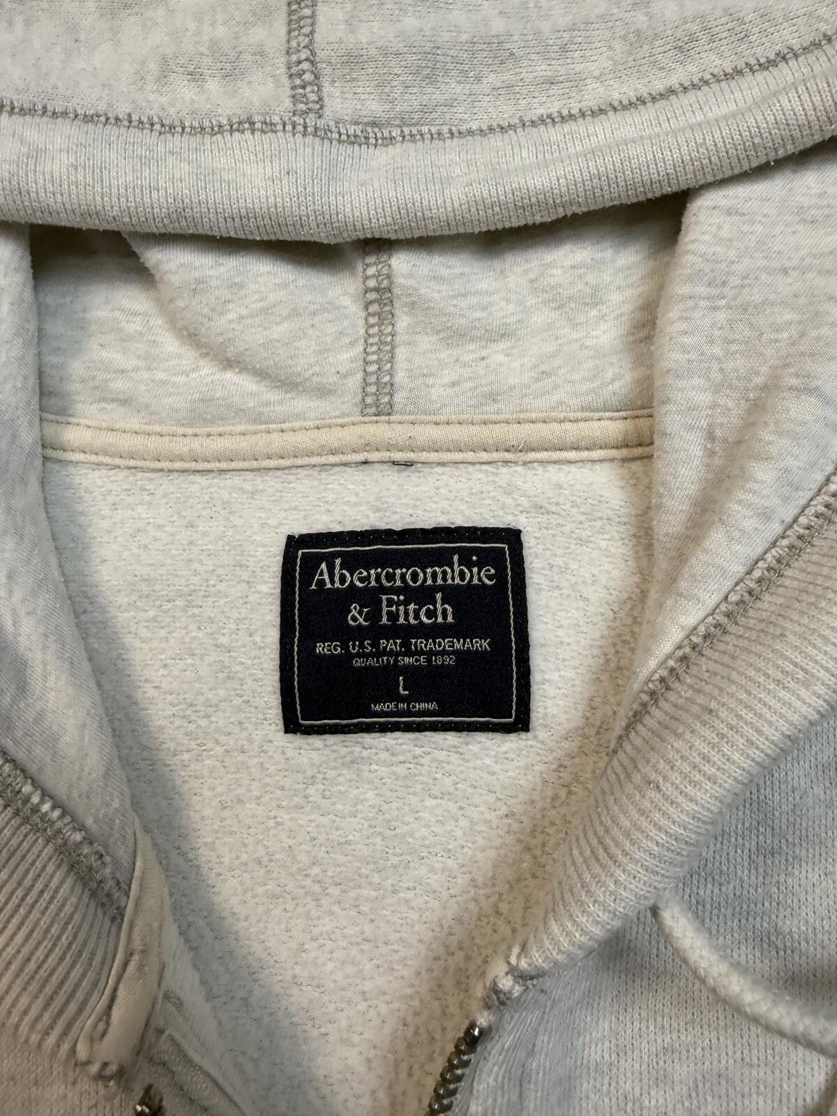 Abercrombie & Fitch zip up hoodie (L)