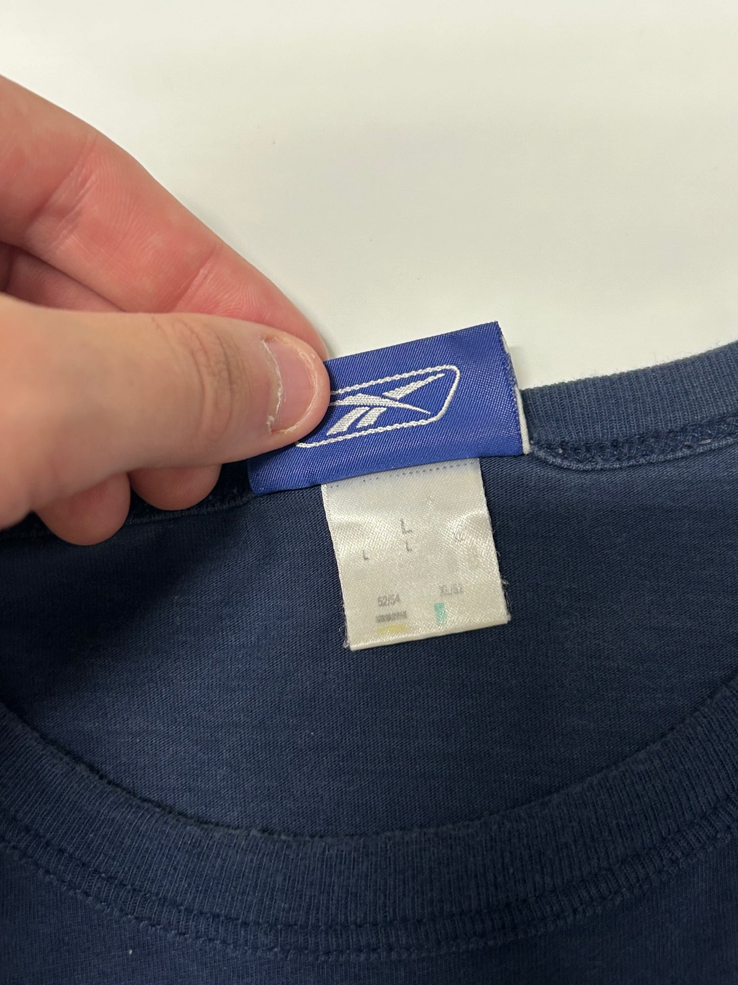 Vintage reebok tee (L)