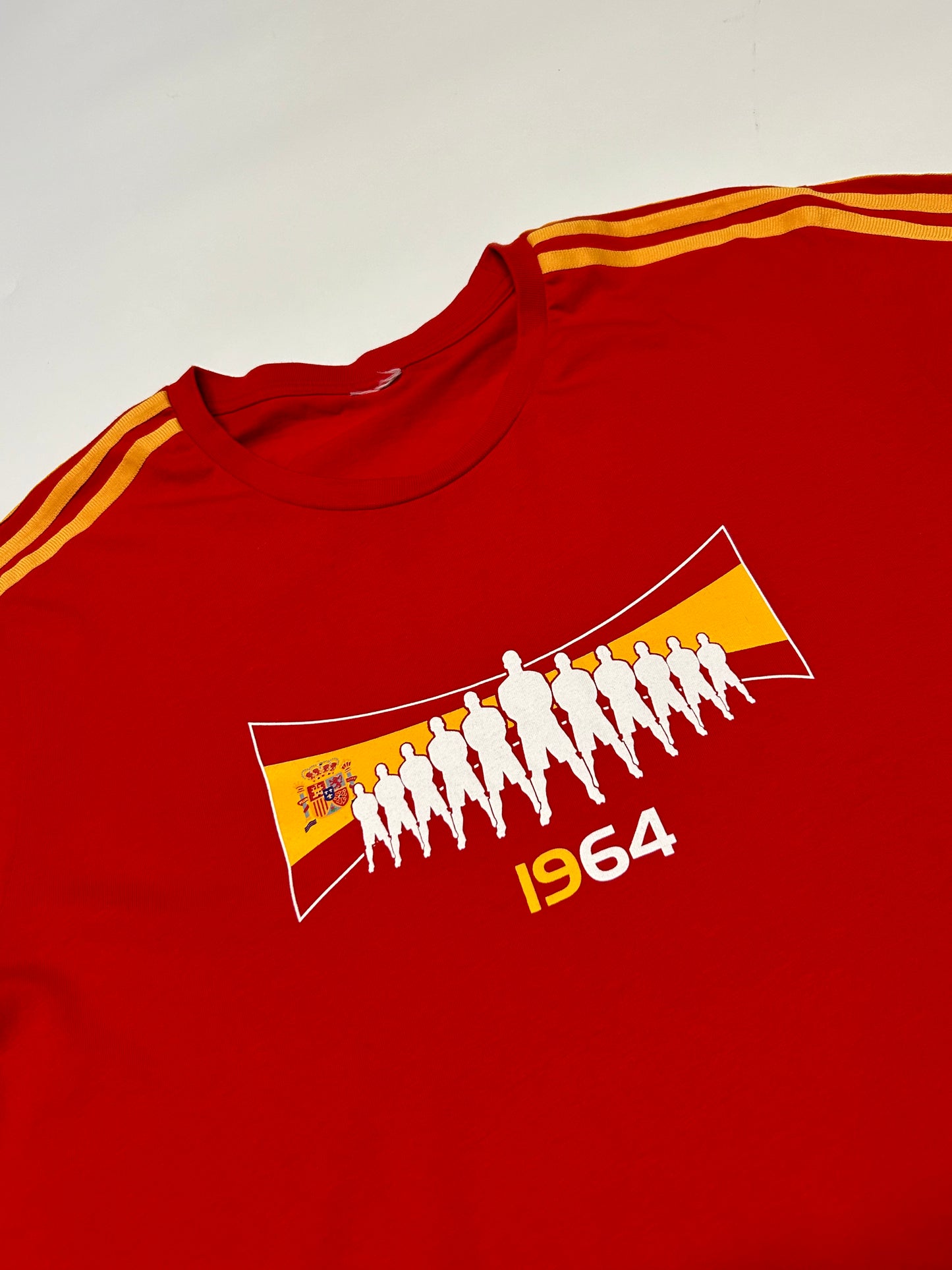 Vintage Adidas Spain euro 2008 tee (XL)