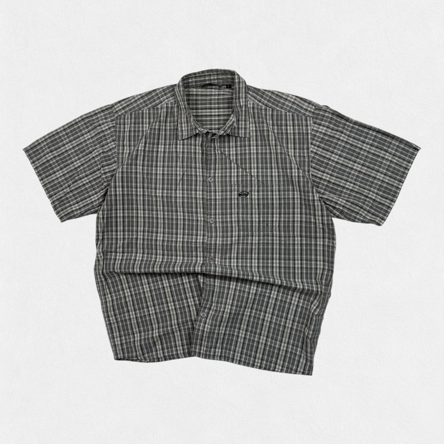Vintage Y2K Quiksilver checkered short sleeve shirt (L)