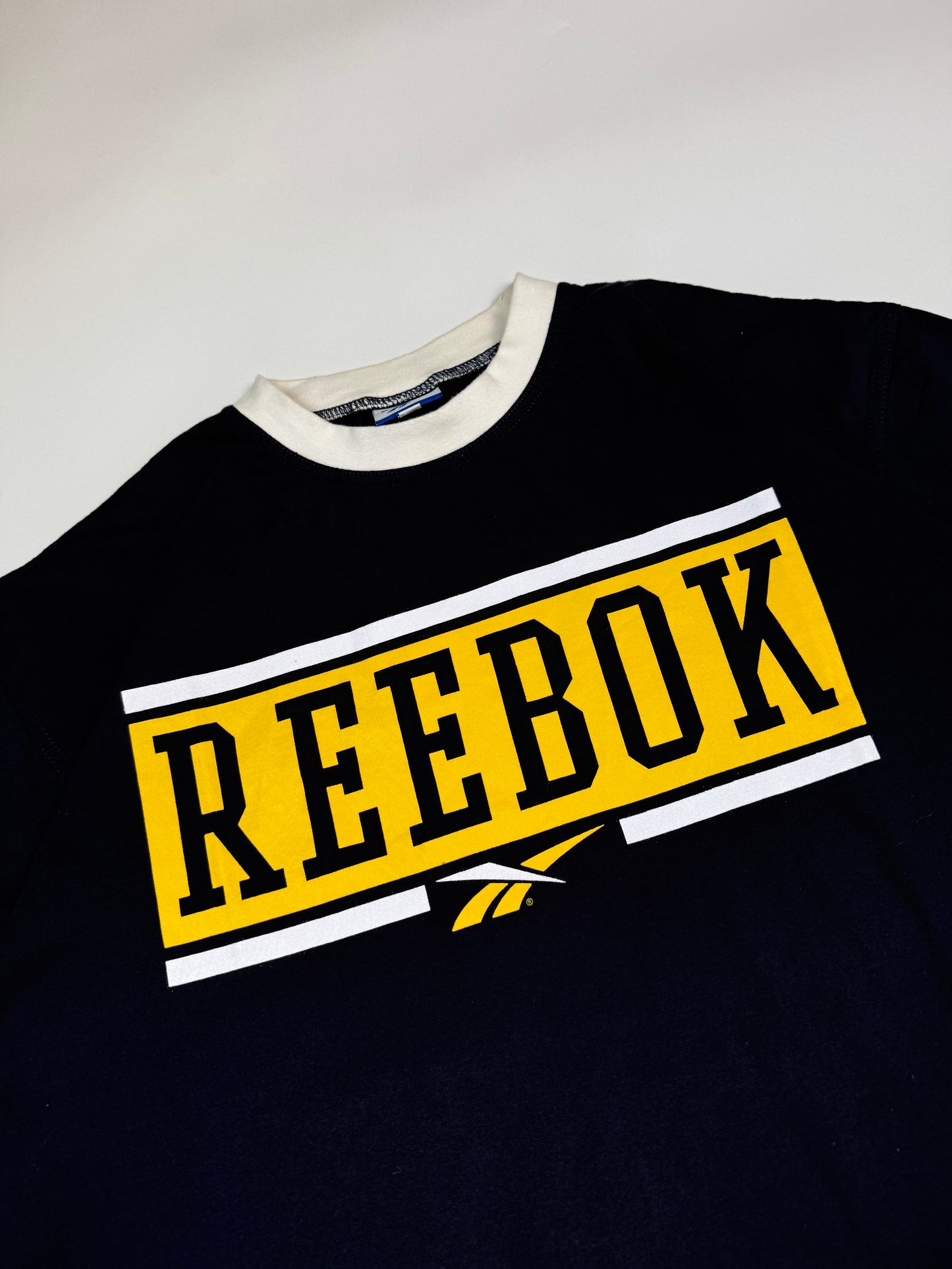 Vintage Reebok spell out tee (L)