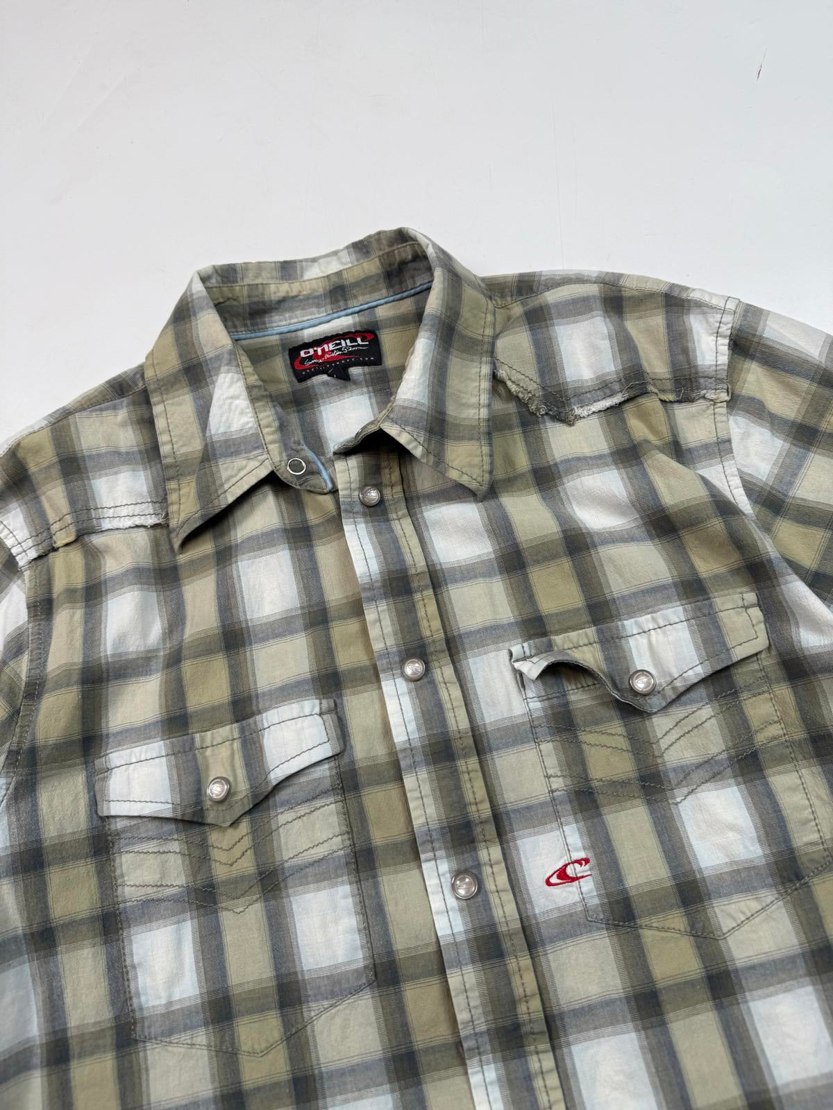 Vintage Y2K O’Neill checkered short sleeve shirt (M)
