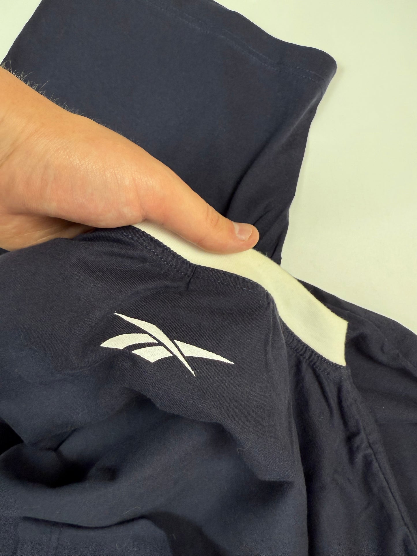 Vintage Reebok spell out tee (L)