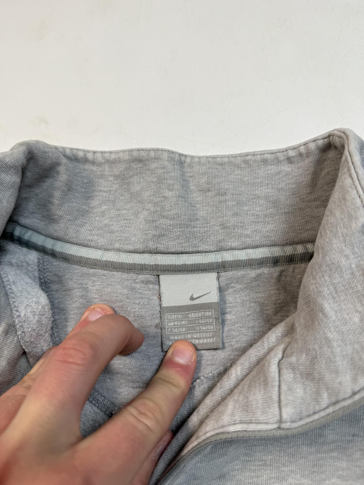 Vintage Y2K Nike quarter zip sweatshirt (XL)