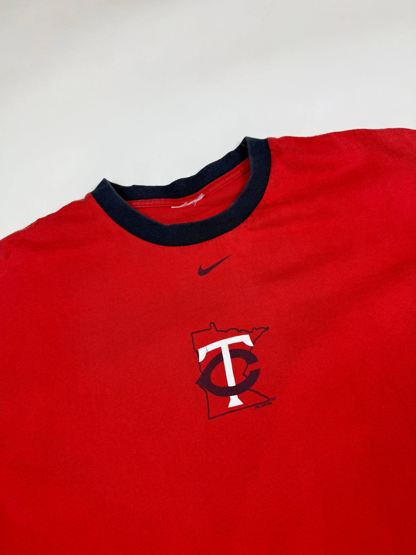 Vintage Nike Minnesota twins centre logo tee (L)