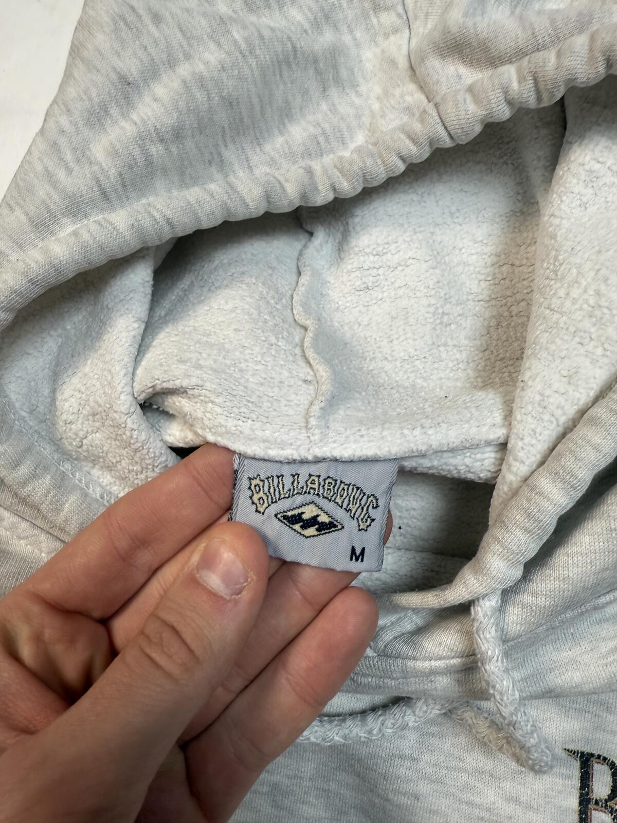 Vintage Y2K Billabong surfwear graphic hoodie (M)