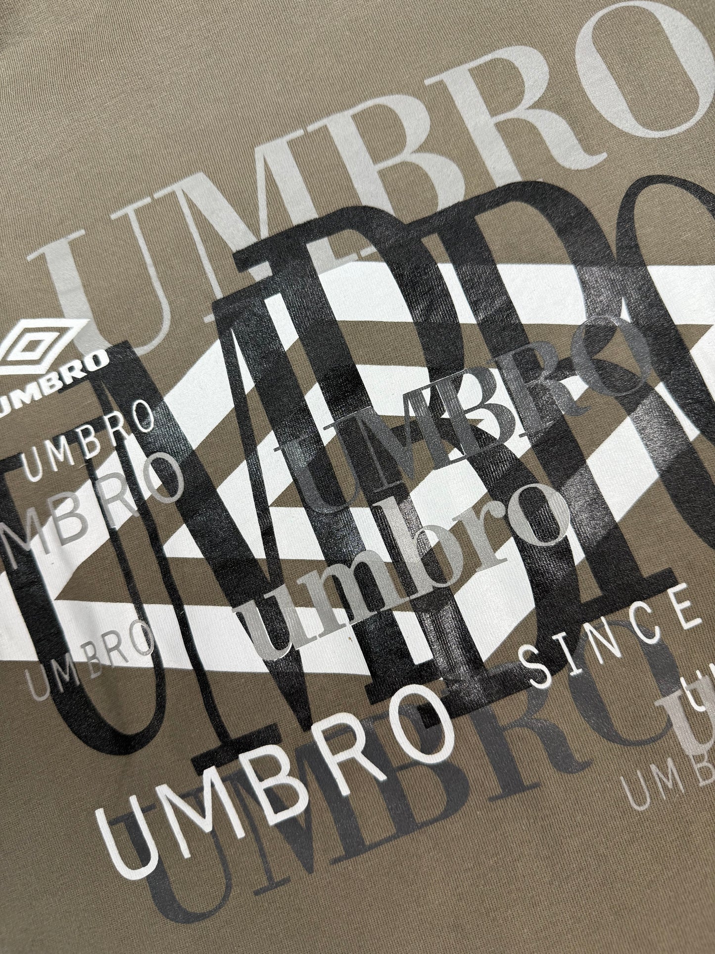 Vintage Umbro graphic tee (L)