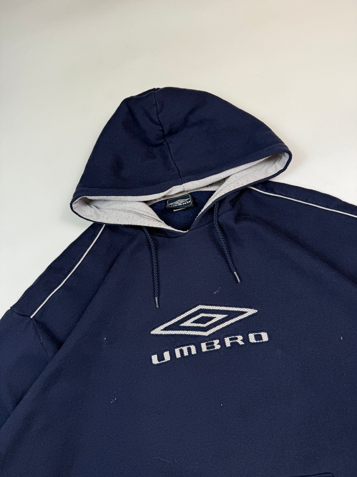 Vintage Umbro centre logo hoodie (M)