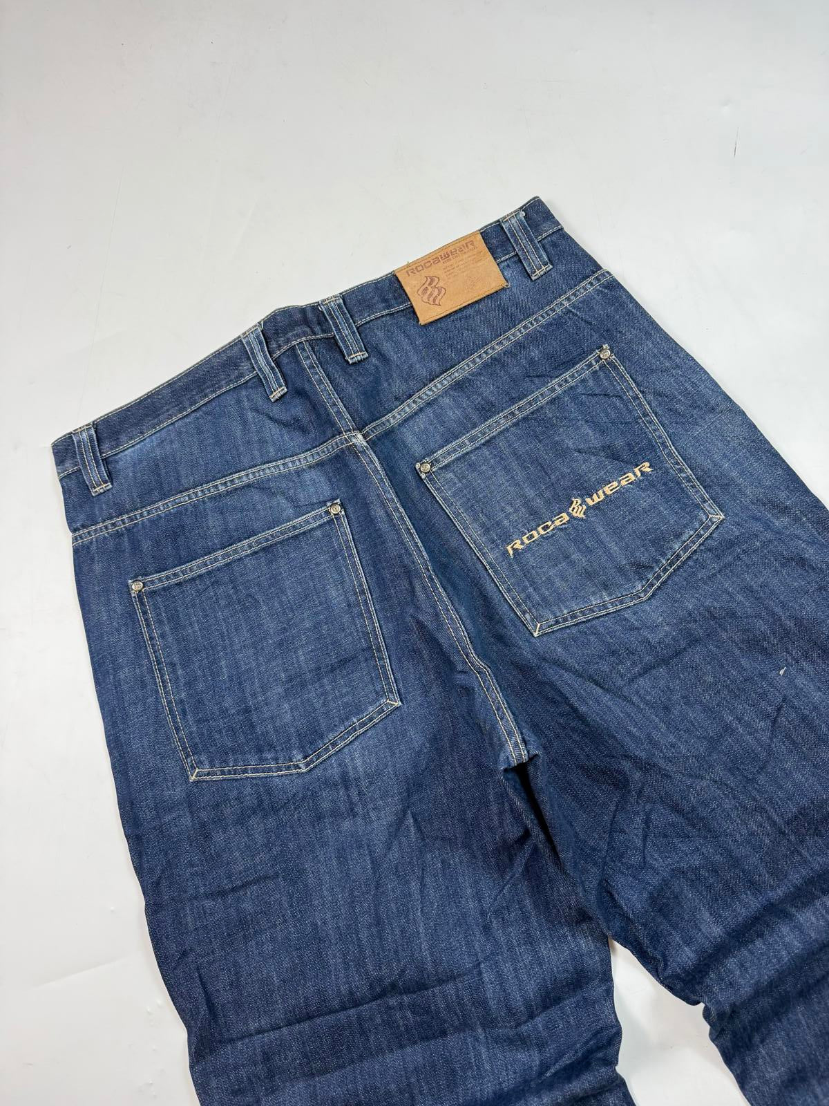 Vintage Rocawear baggy hip hop jeans (W38)
