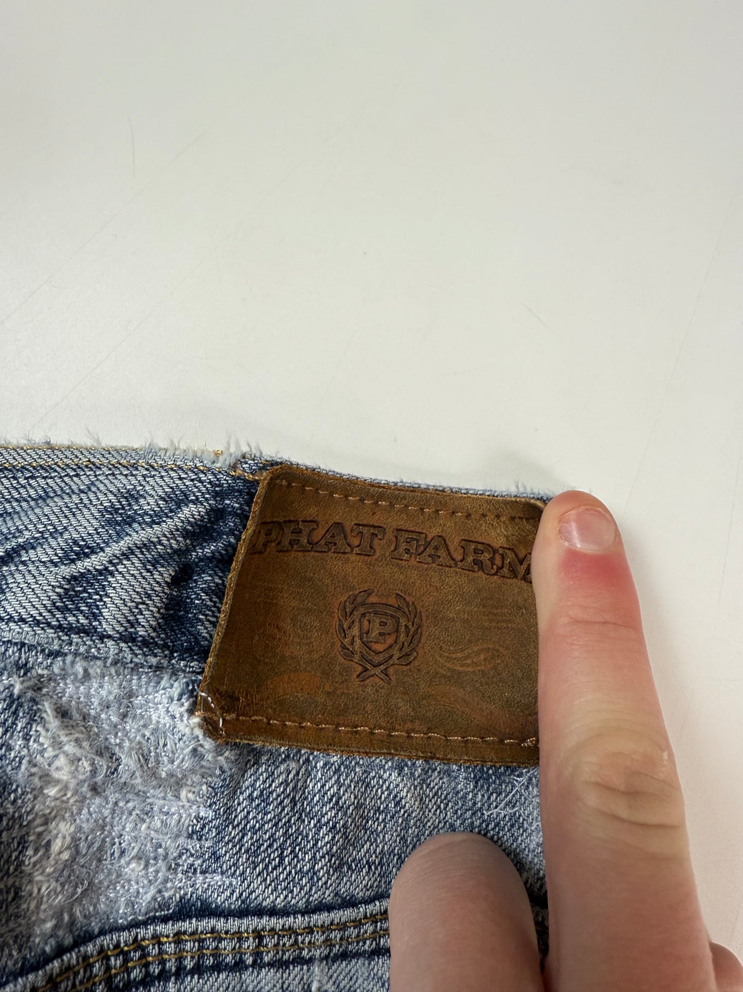 Vintage Phat Farm baggy jeans (W28)