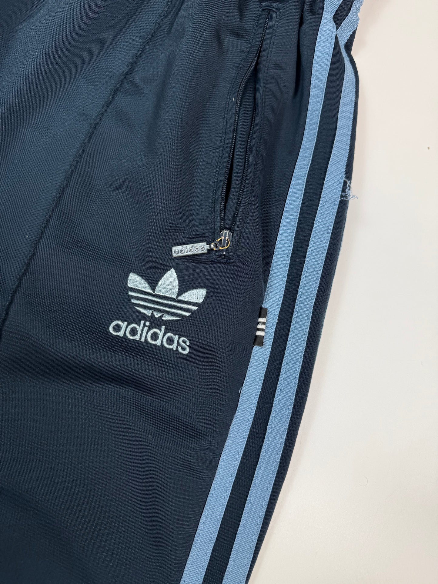 Vintage 90s Adidas originals baggy track pants (M)