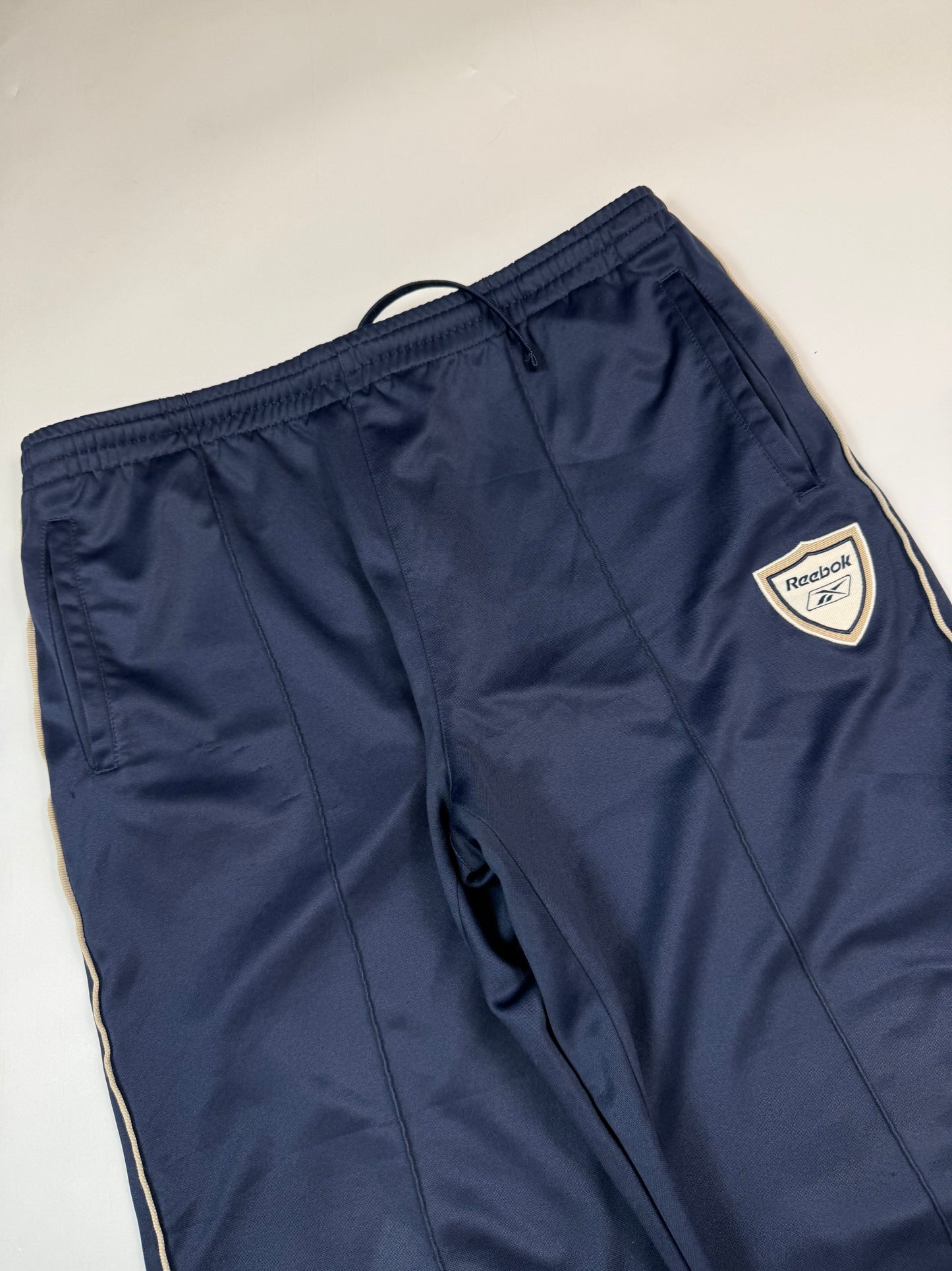 Vintage Reebok baggy track pants (M)