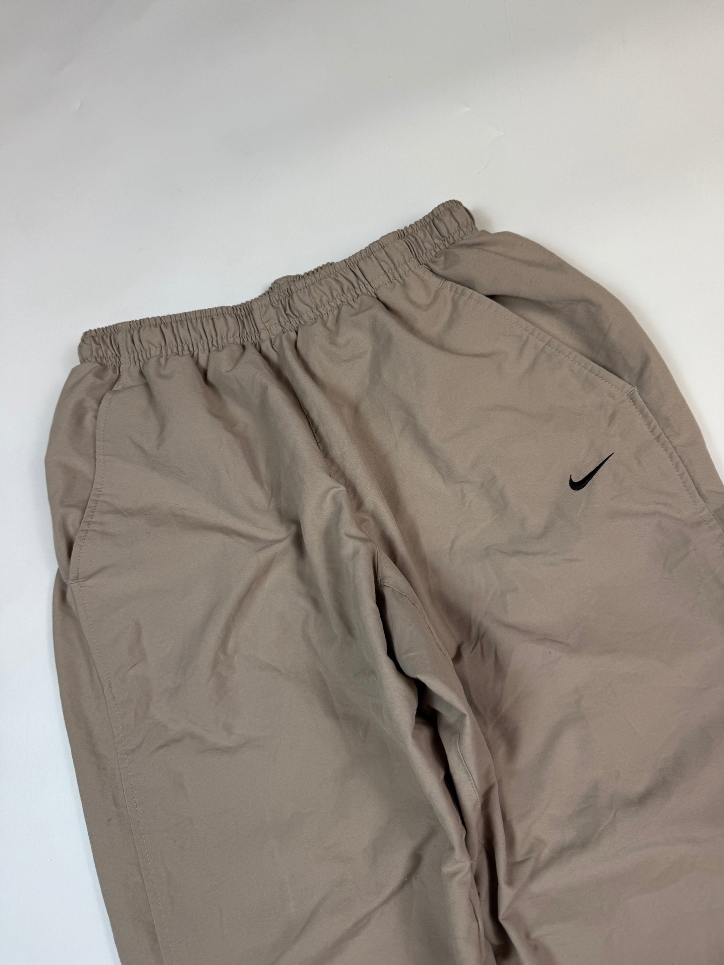 Vintage Nike mini swoosh baggy track pants (M)