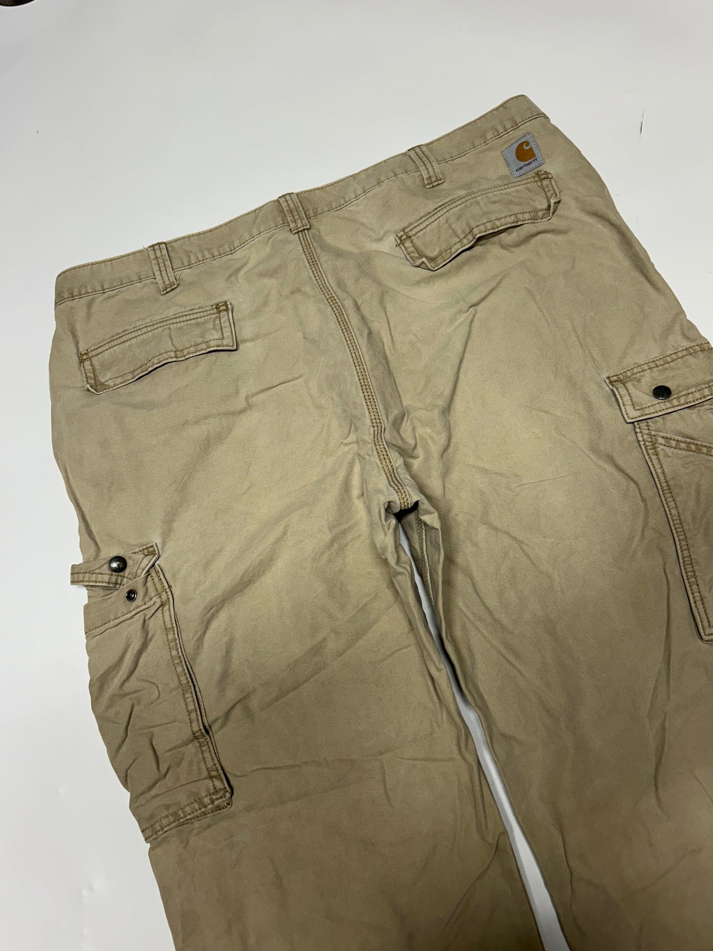 Carhartt baggy cargo pants (W42)