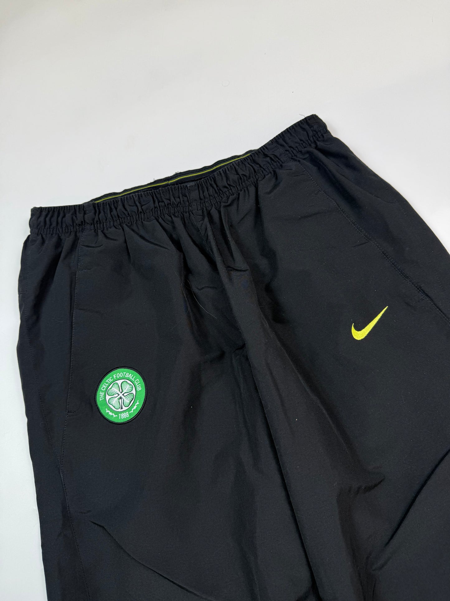 Celtic 2008/09 Nike baggy football track pants (M)